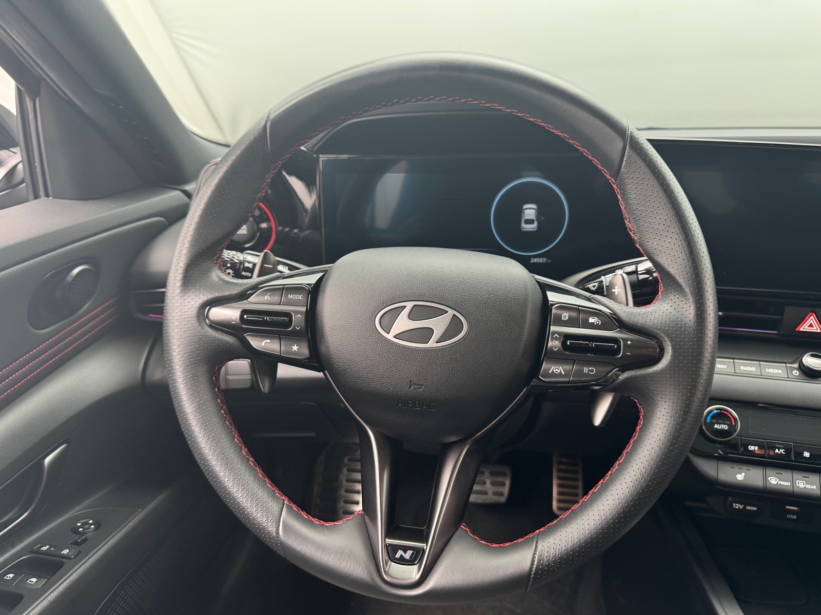 Thumbnail: 2024 Hyundai Elantra - 4