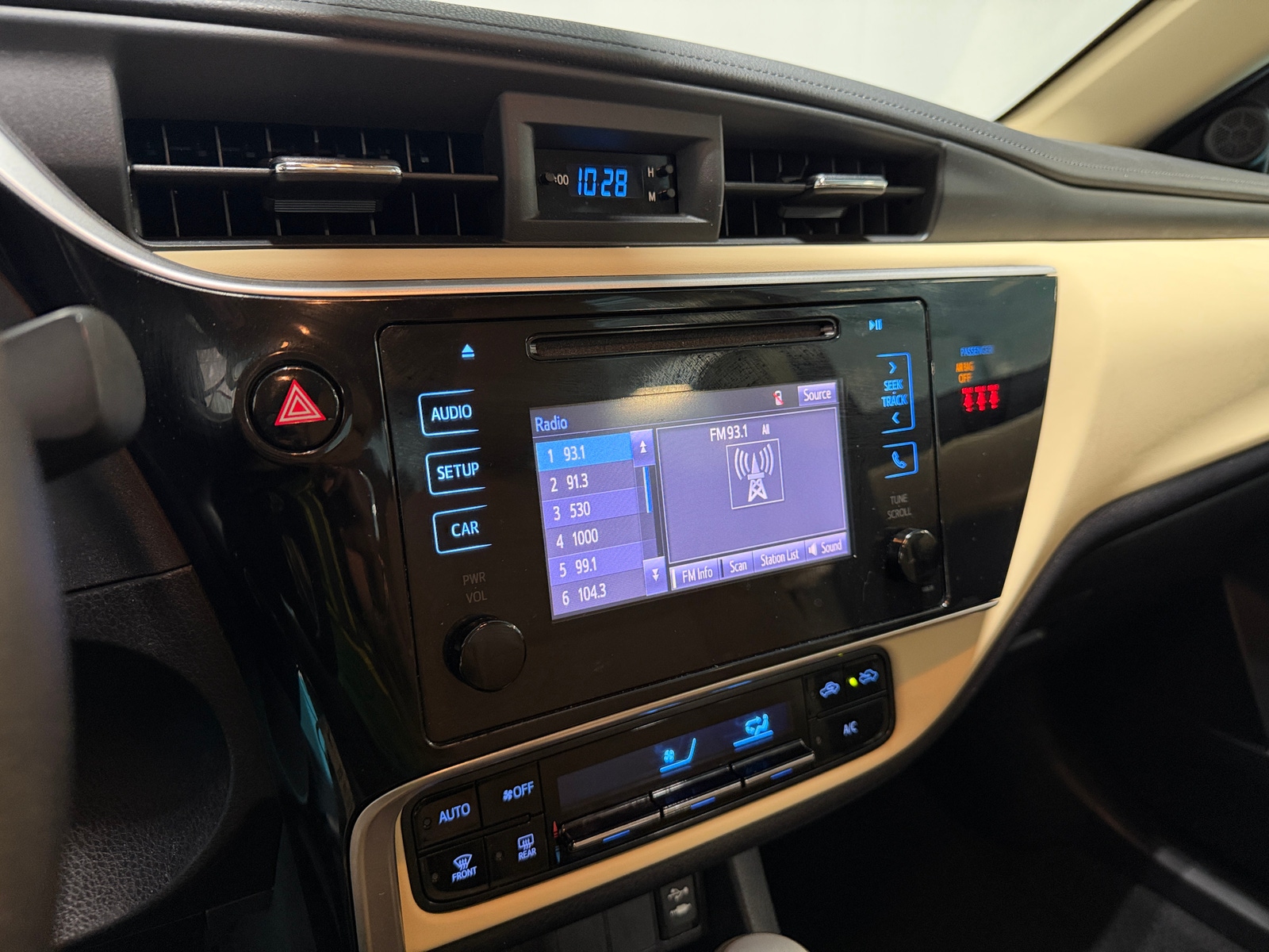 Thumbnail: 2019 Toyota Corolla - 4