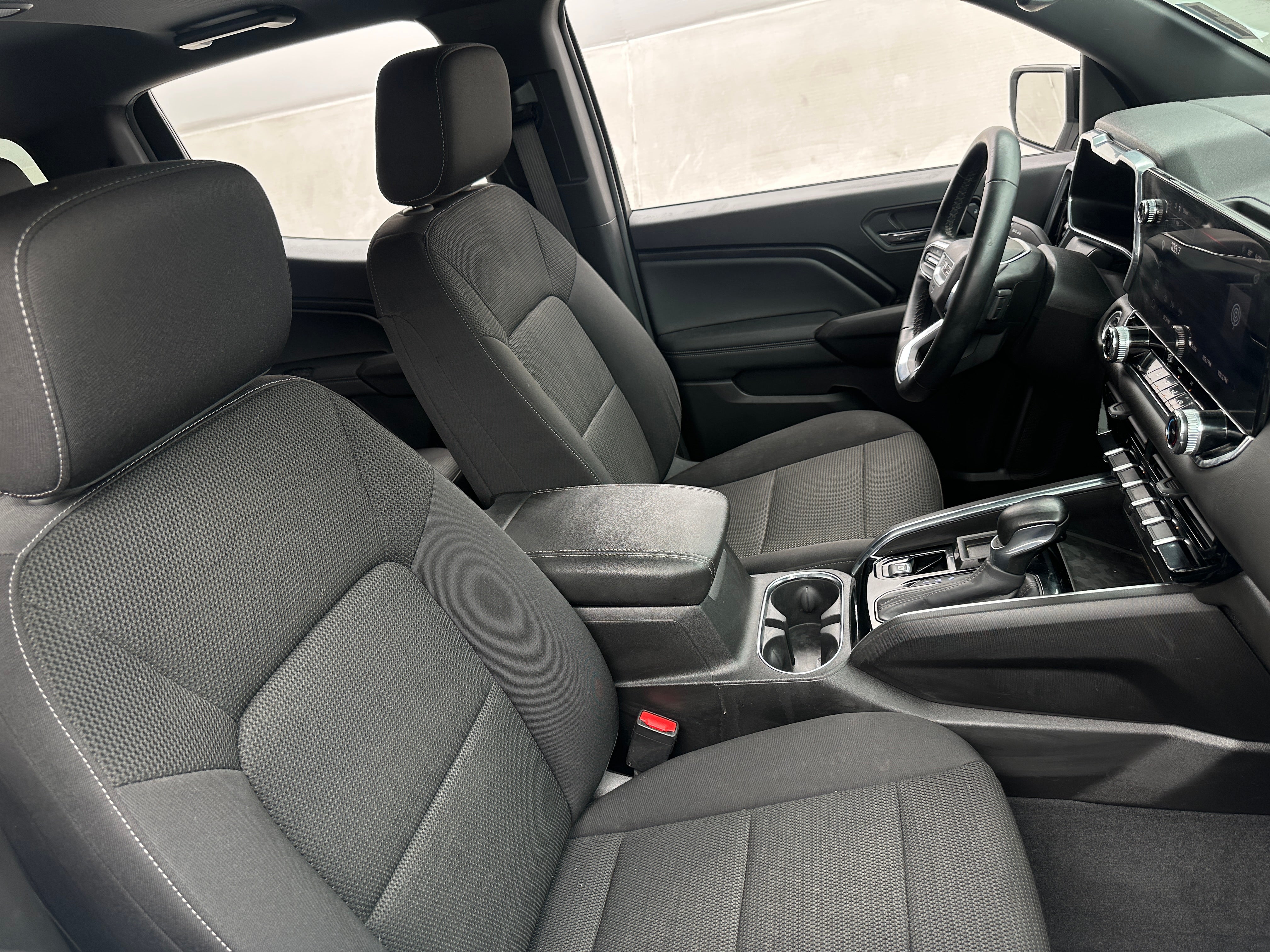 2024 GMC Canyon