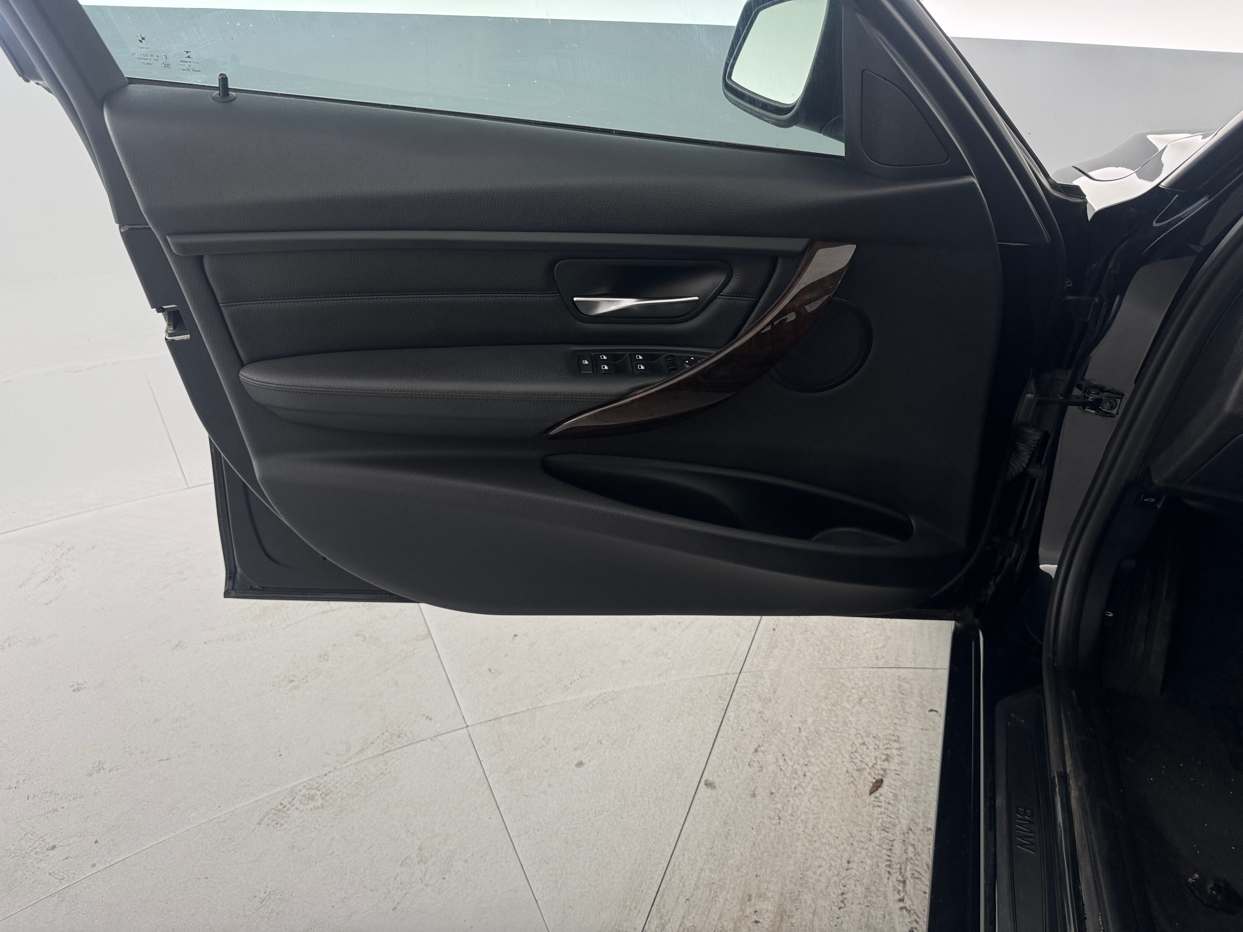 2015 BMW 3 Series 328i