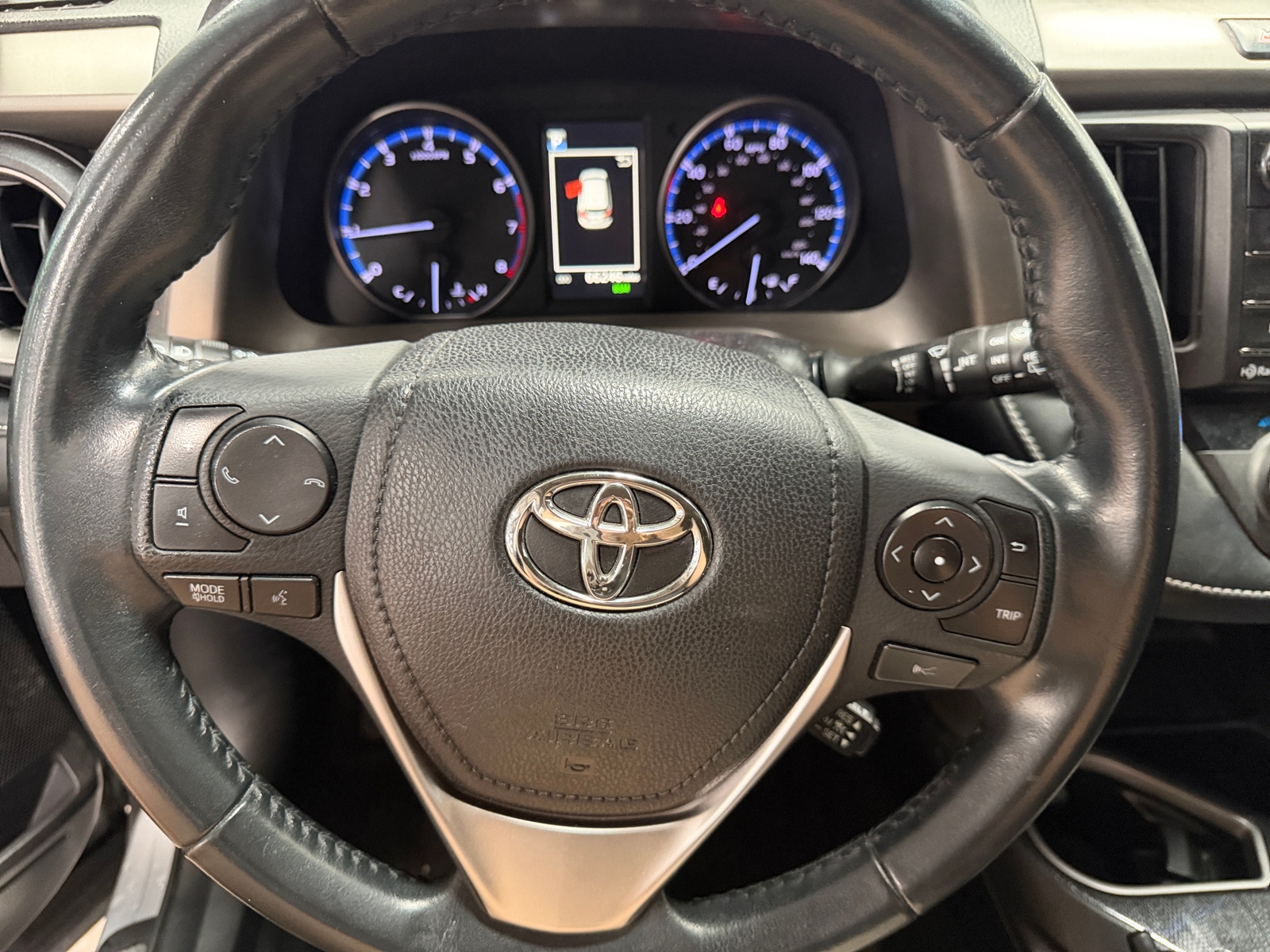 Thumbnail: 2018 Toyota RAV4 - 5