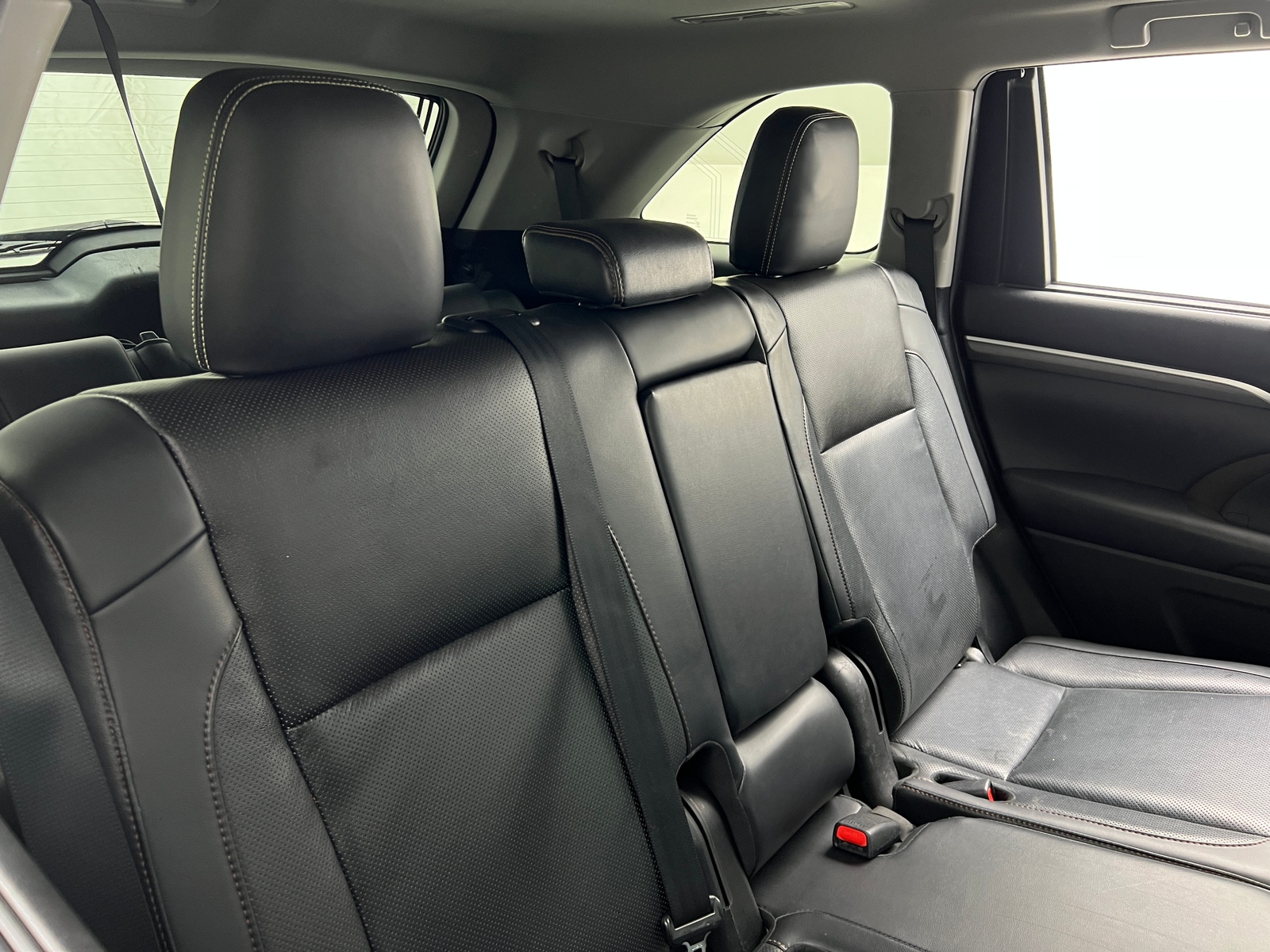 Thumbnail: 2019 Toyota Highlander - 5