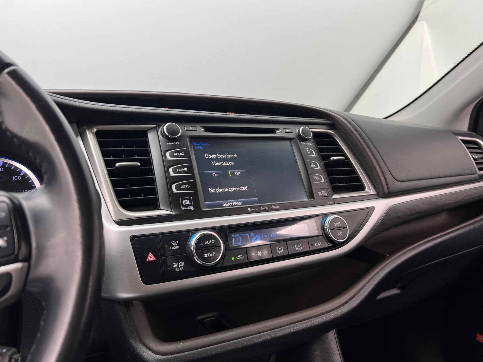 Thumbnail: 2019 Toyota Highlander - 3