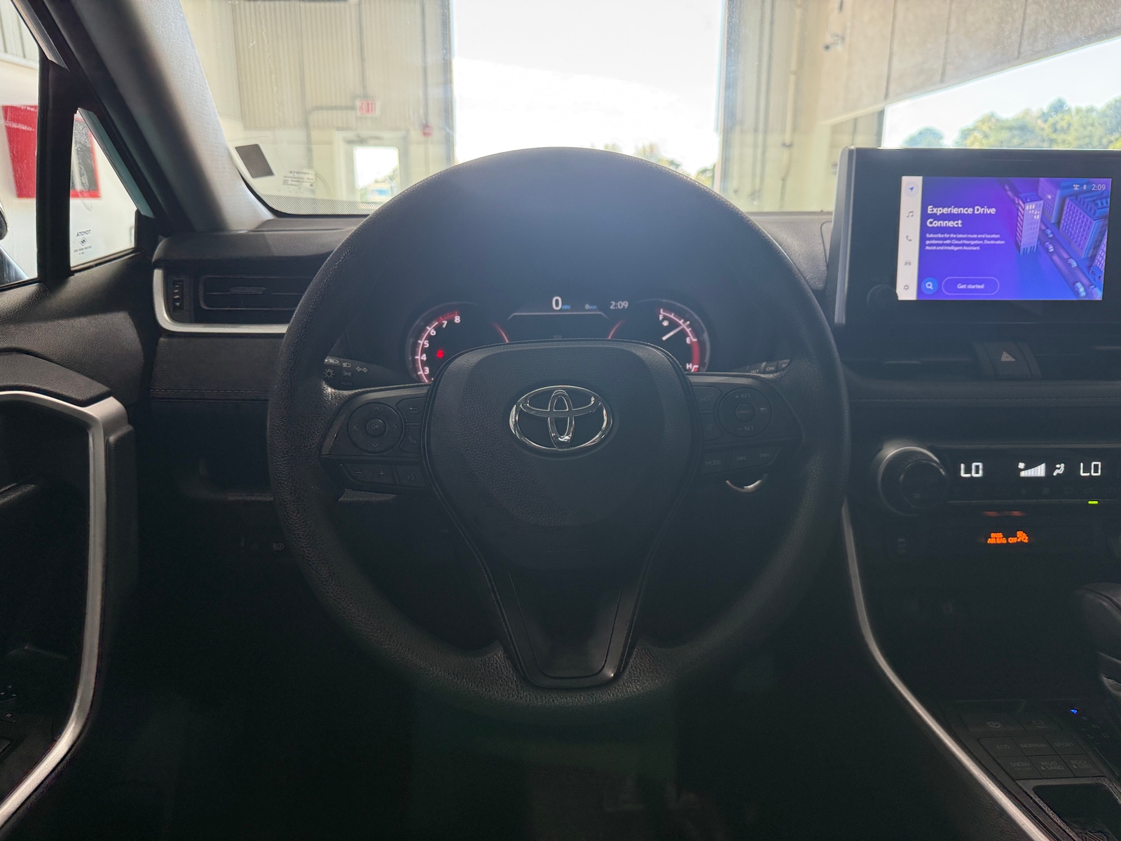 Thumbnail: 2025 Toyota RAV4 - 5