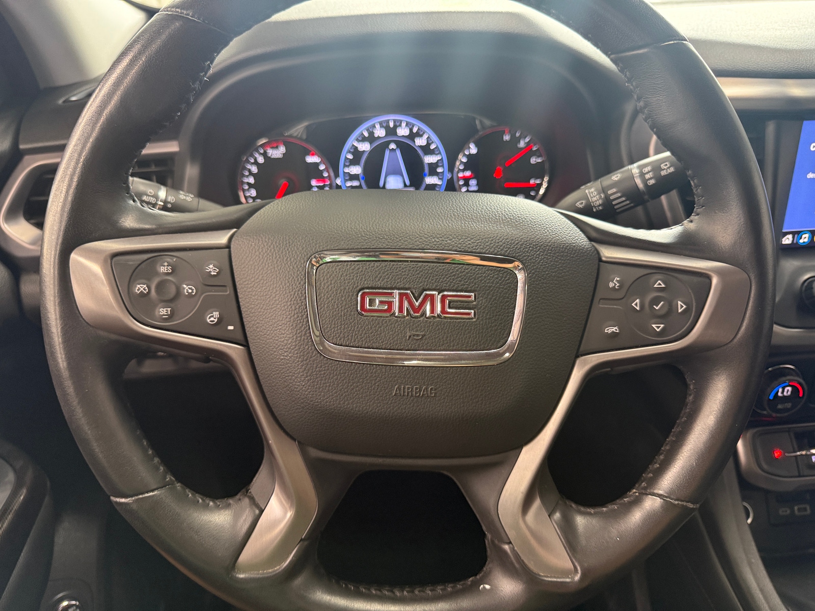 Thumbnail: 2022 GMC Acadia - 4