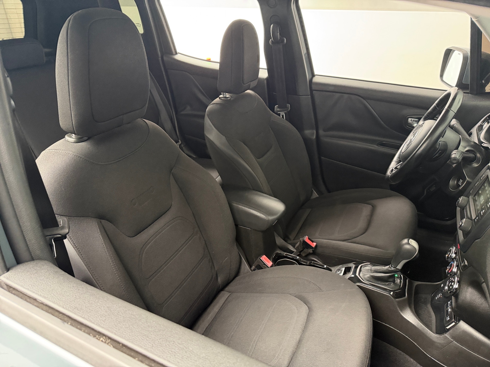 Thumbnail: 2017 Jeep Renegade - 2