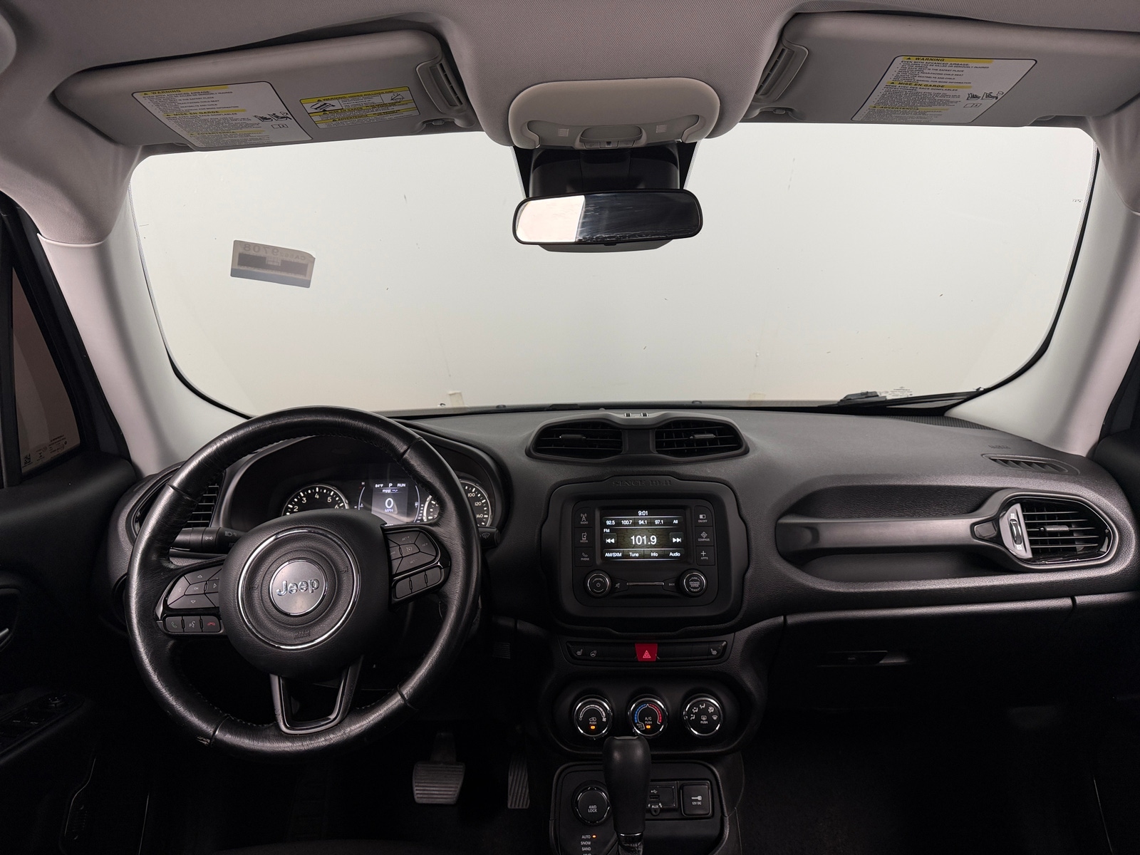 Thumbnail: 2017 Jeep Renegade - 3