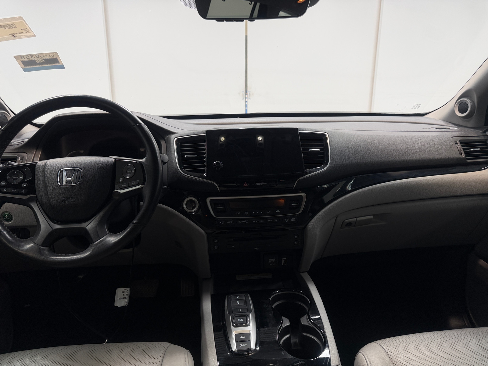 Thumbnail: 2019 Honda Pilot - 2