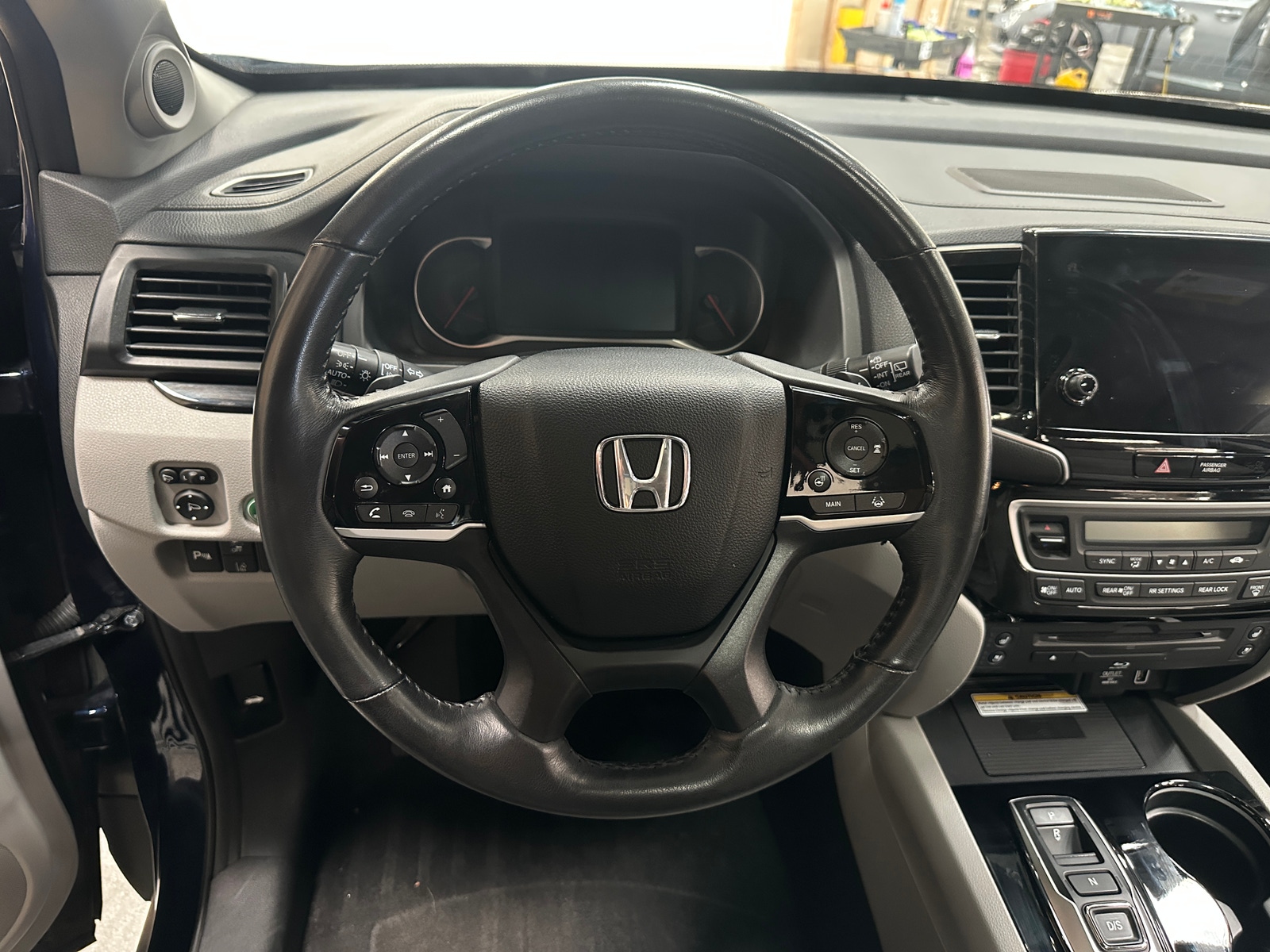 Thumbnail: 2019 Honda Pilot - 4