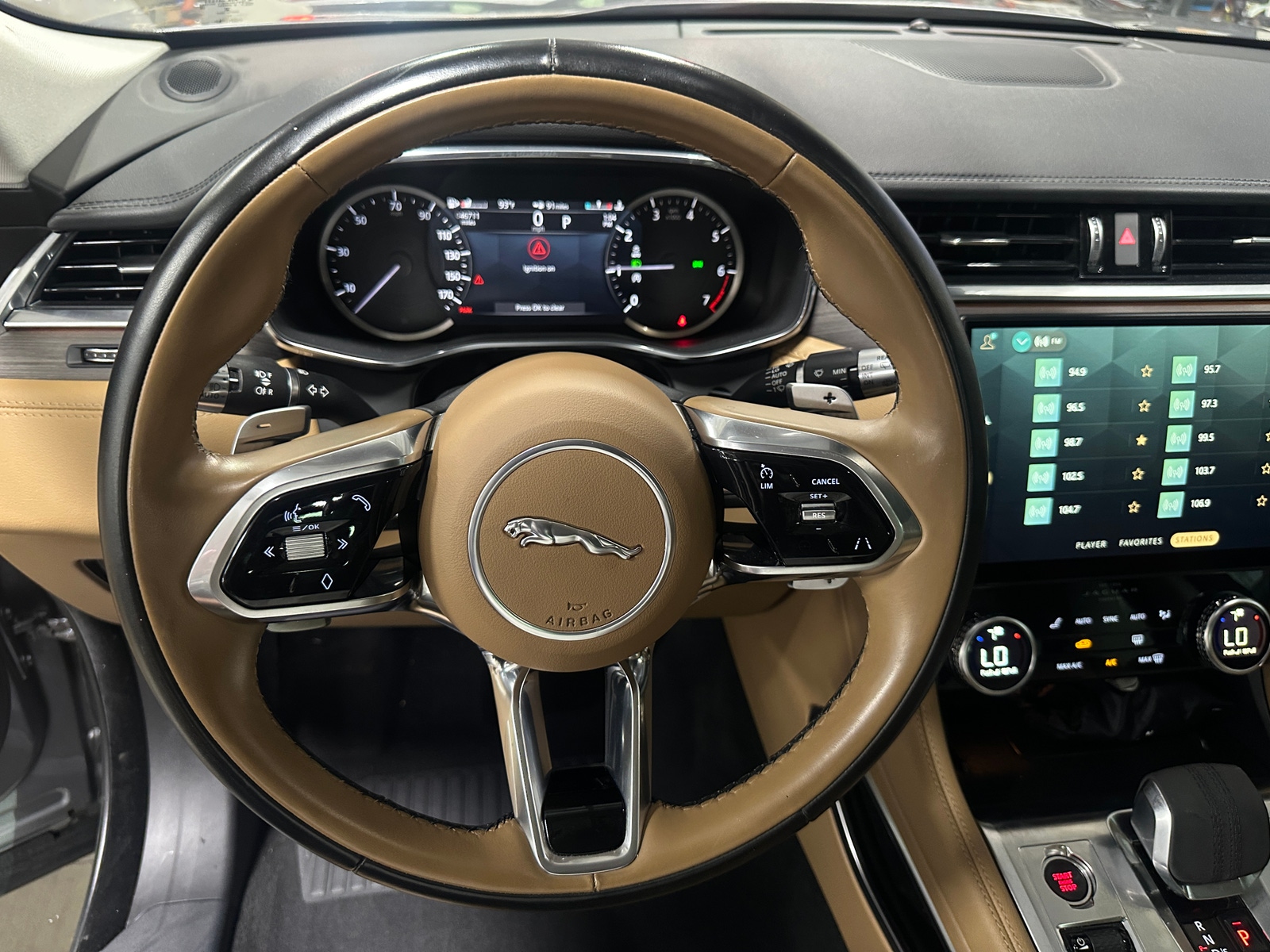 Thumbnail: 2021 Jaguar F-Pace - 4