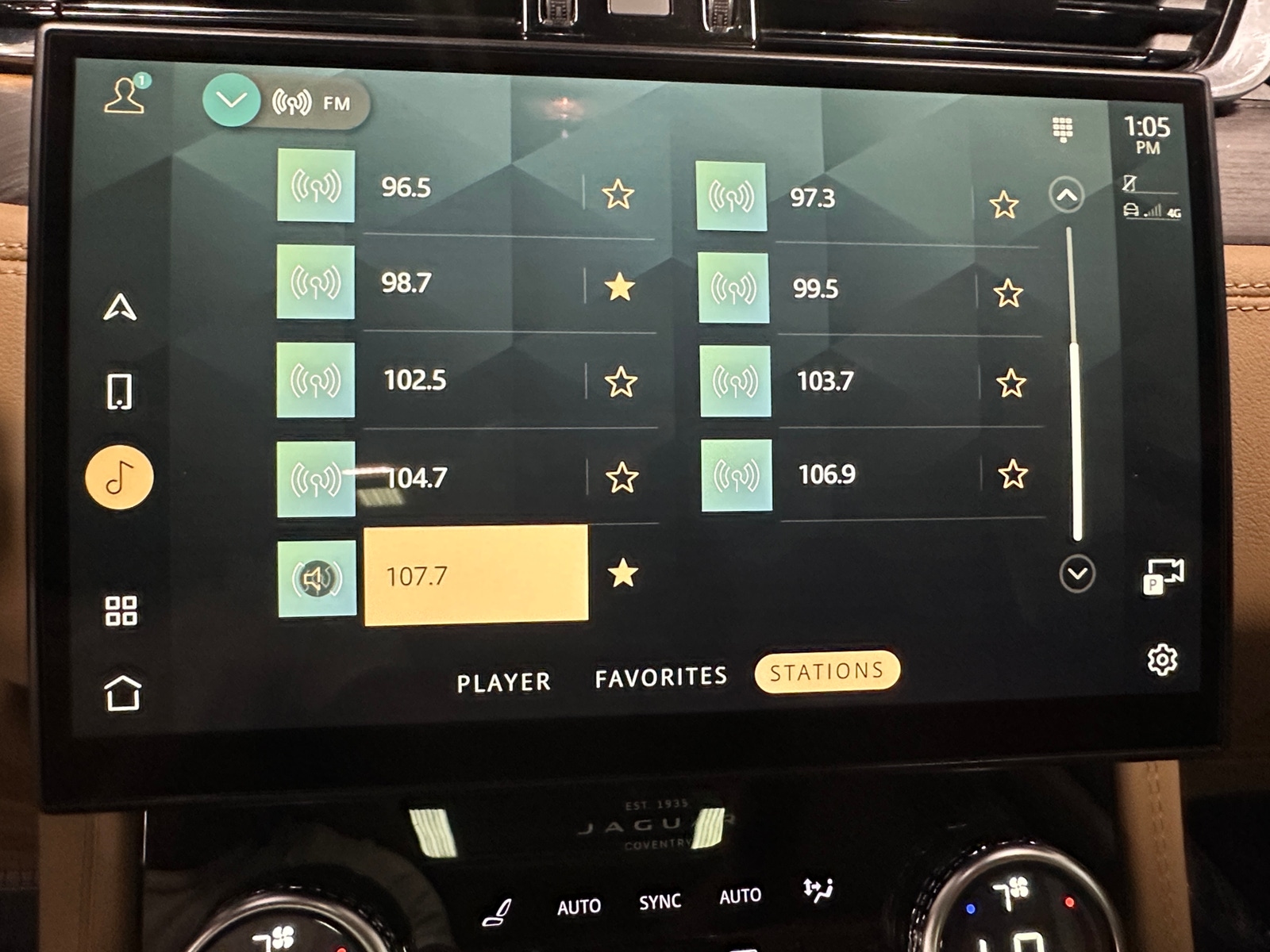 Thumbnail: 2021 Jaguar F-Pace - 3
