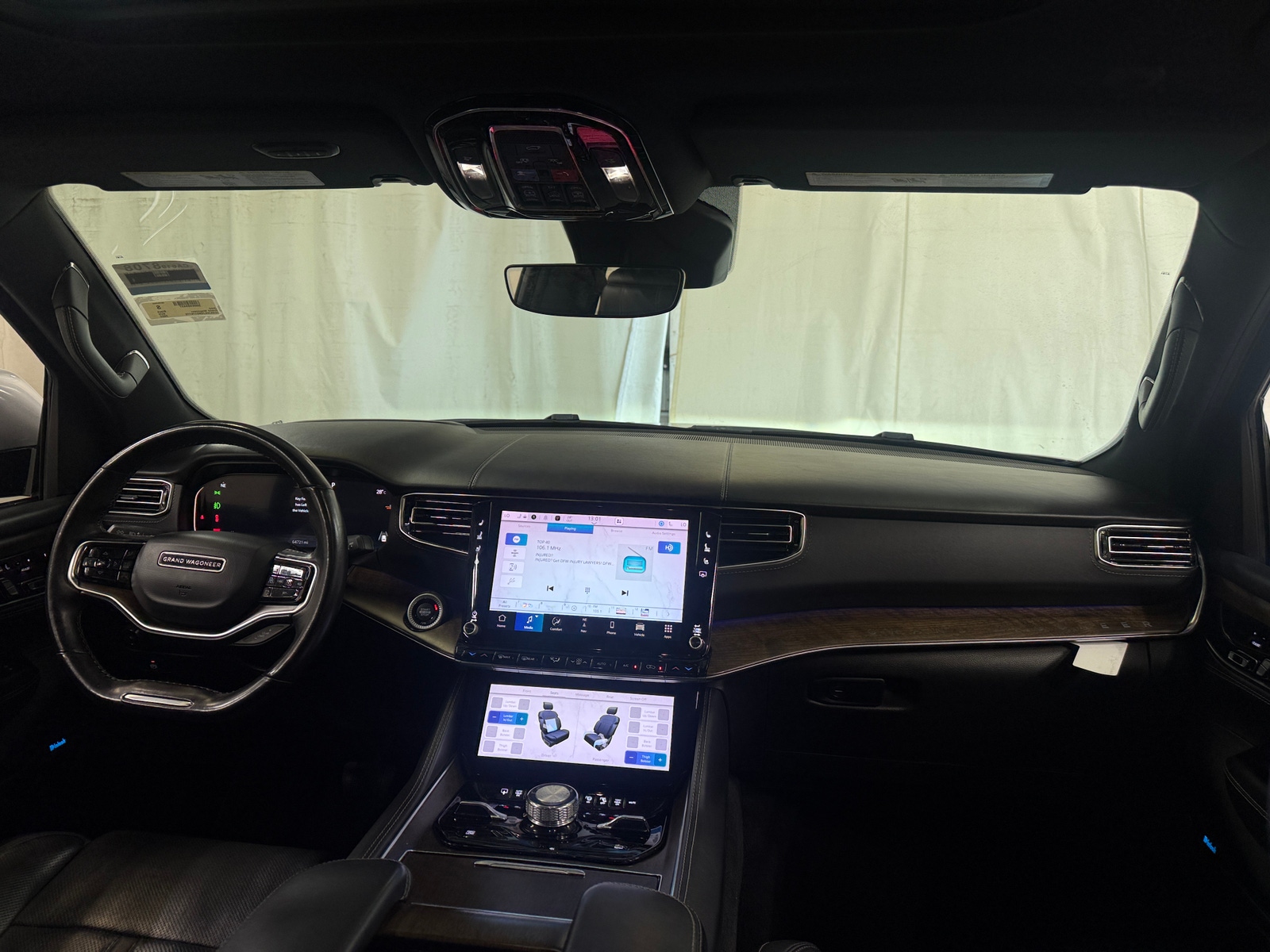 Thumbnail: 2022 Jeep Grand Wagoneer - 2