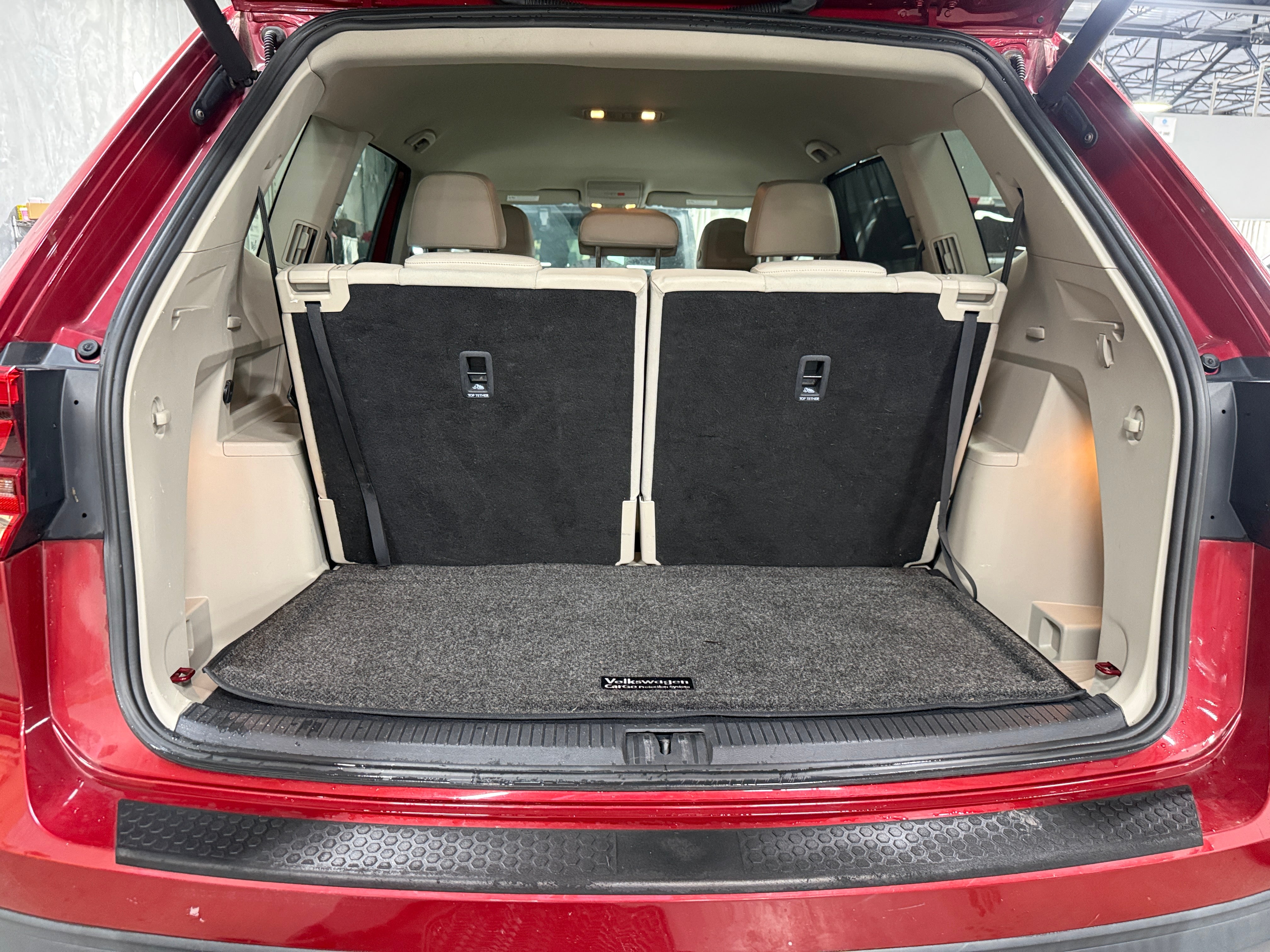 2018 Volkswagen Atlas SE w/Tech - Photo 6