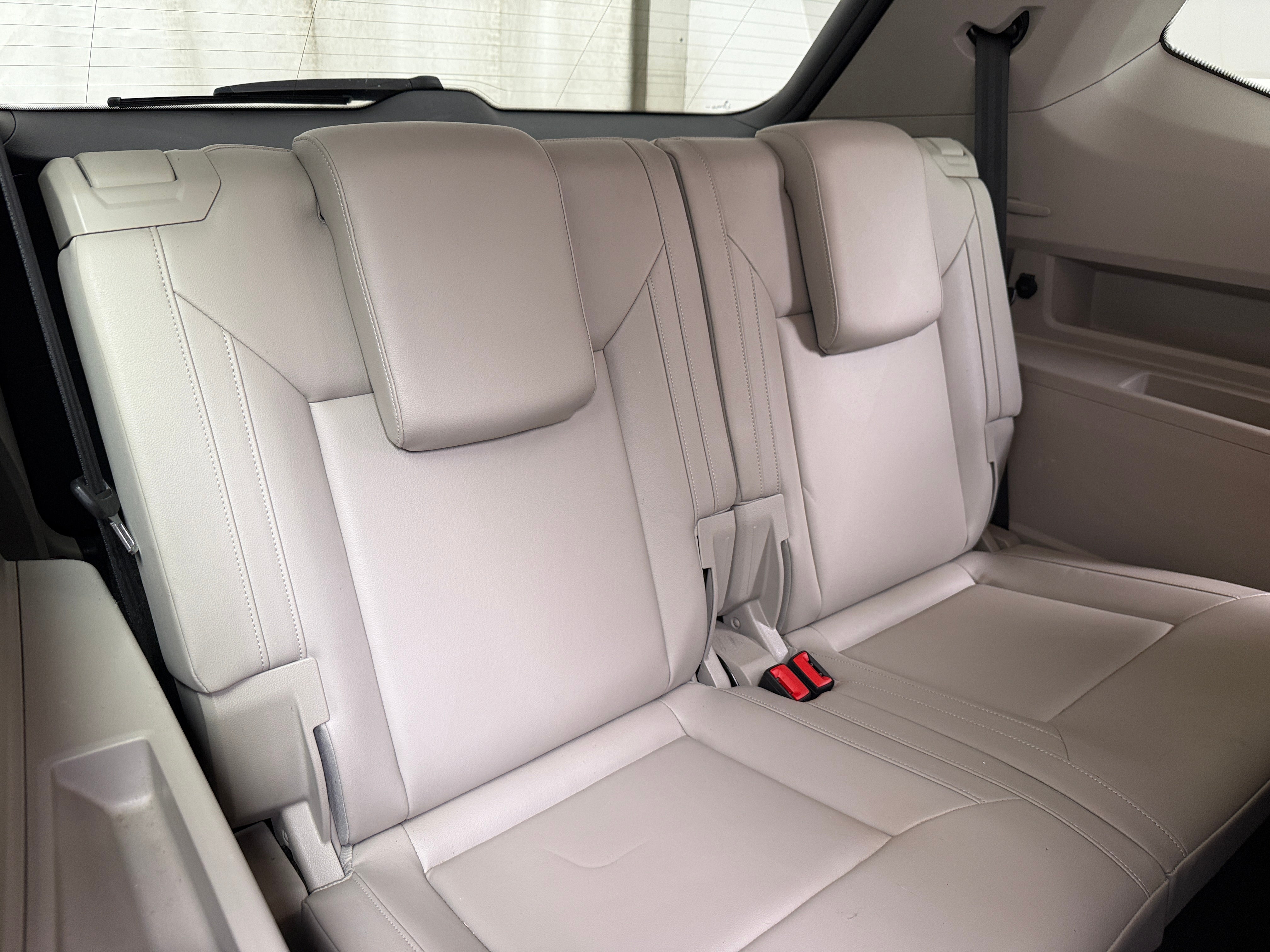 2018 Volkswagen Atlas SE w/Tech - Photo 16