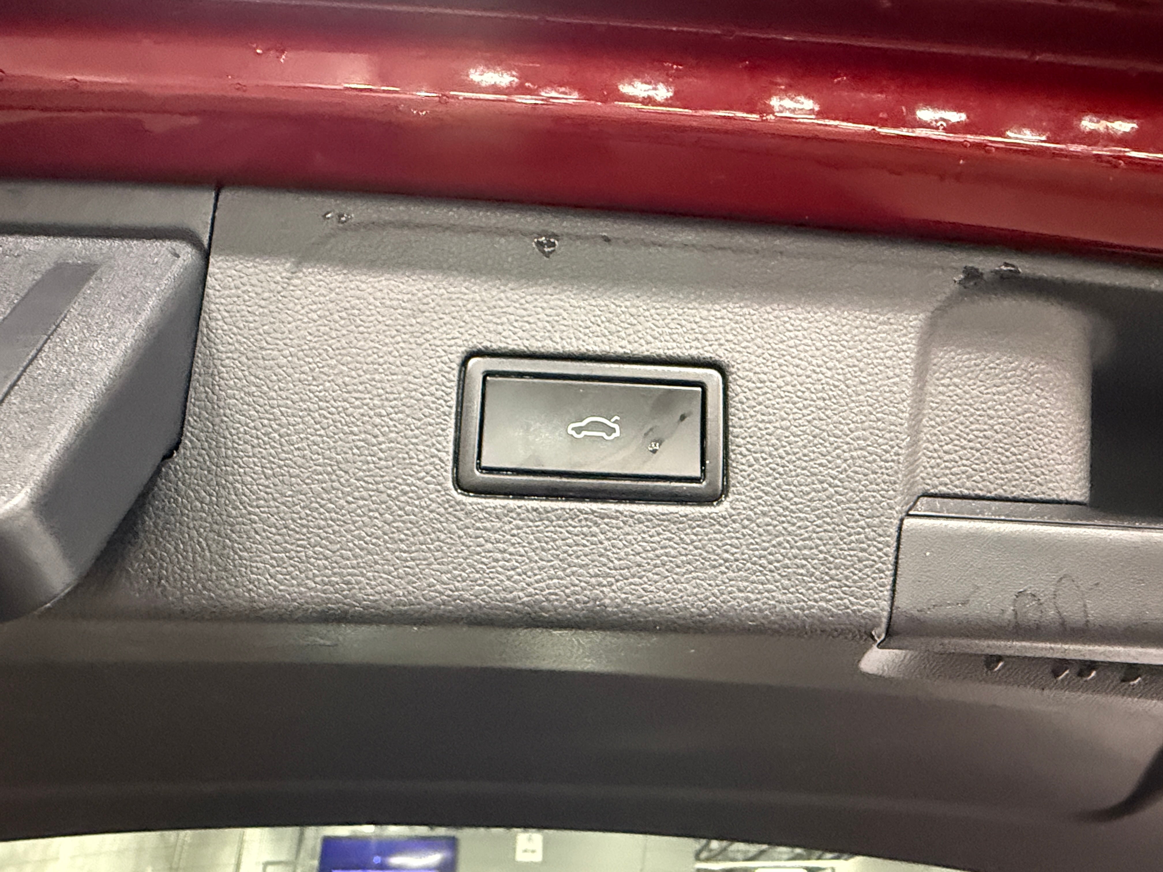 2018 Volkswagen Atlas SE w/Tech - Photo 17