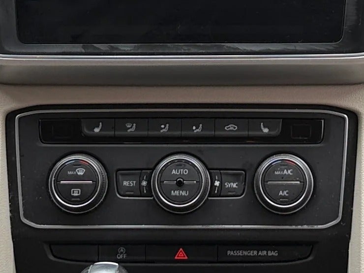 2018 Volkswagen Atlas SE w/Tech - Photo 19