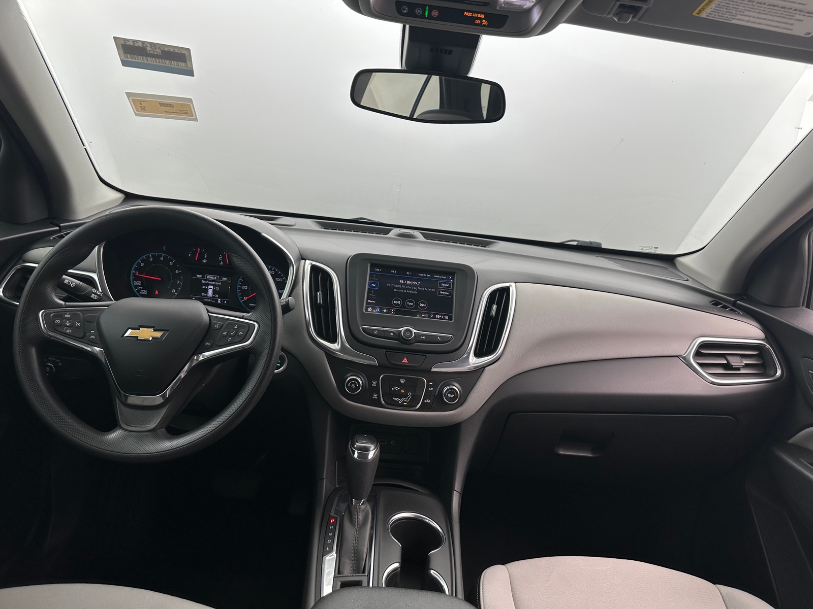 Thumbnail: 2021 Chevrolet Equinox - 3