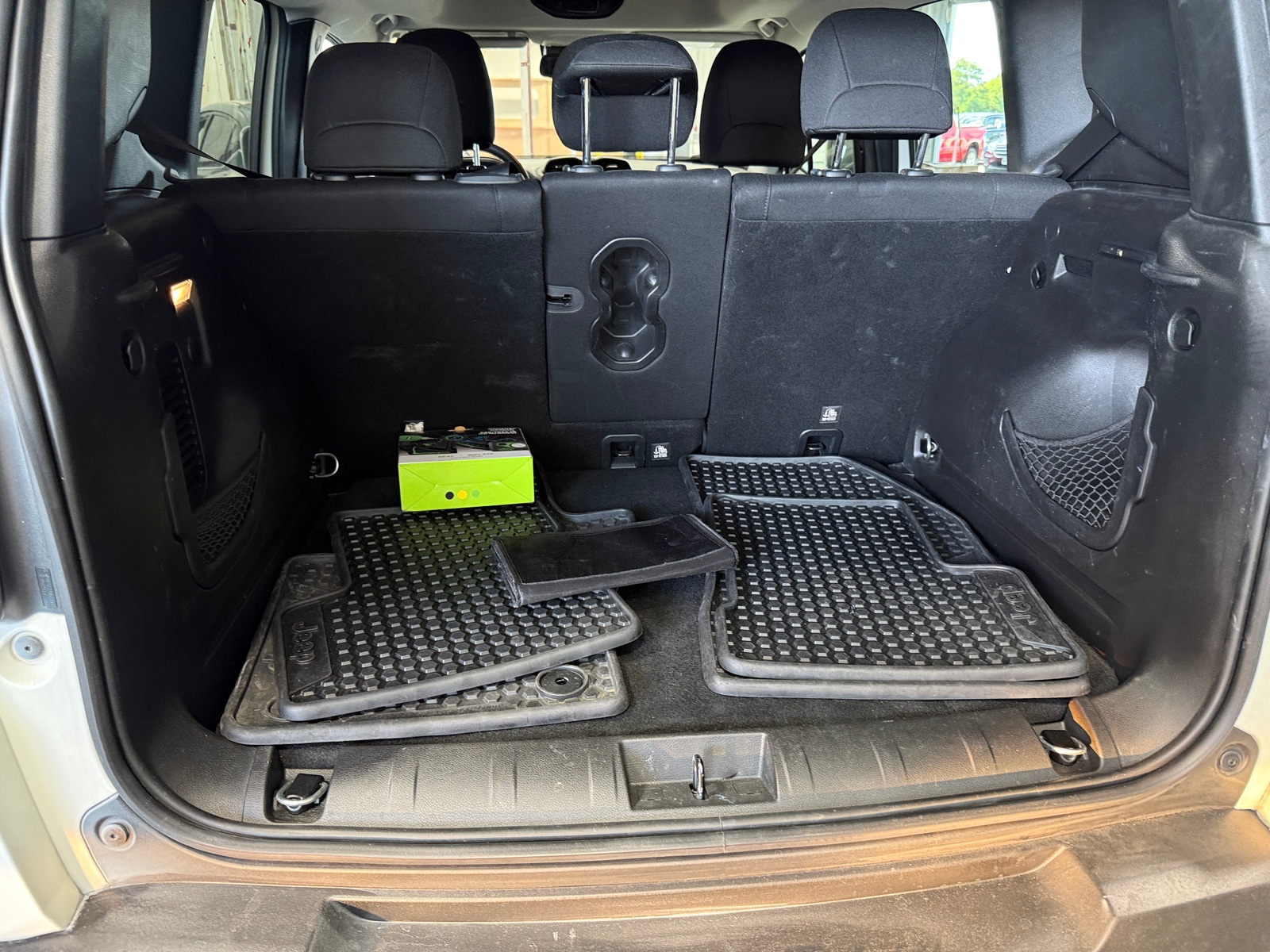 Thumbnail: 2020 Jeep Renegade - 7