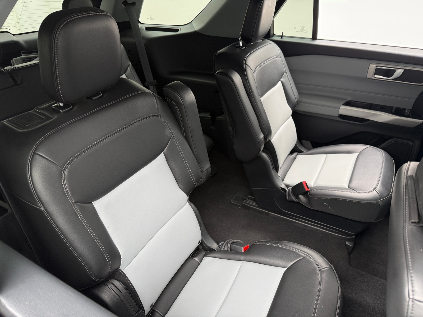 Thumbnail: 2024 Ford Explorer - 5