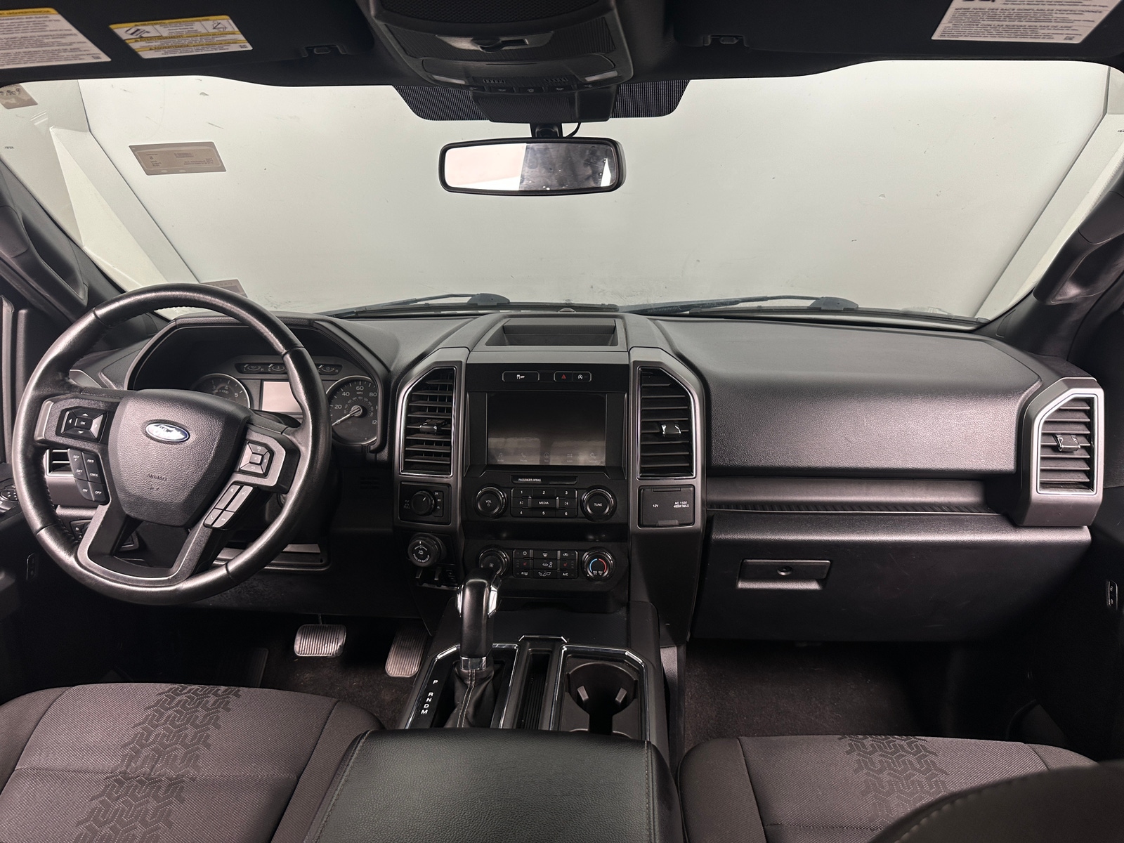 Thumbnail: 2019 Ford Econoline - 3