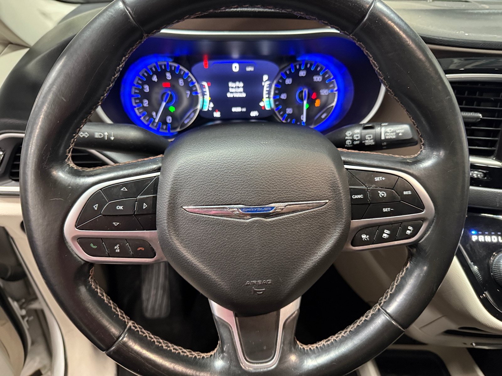 Thumbnail: 2018 Chrysler Pacifica - 4