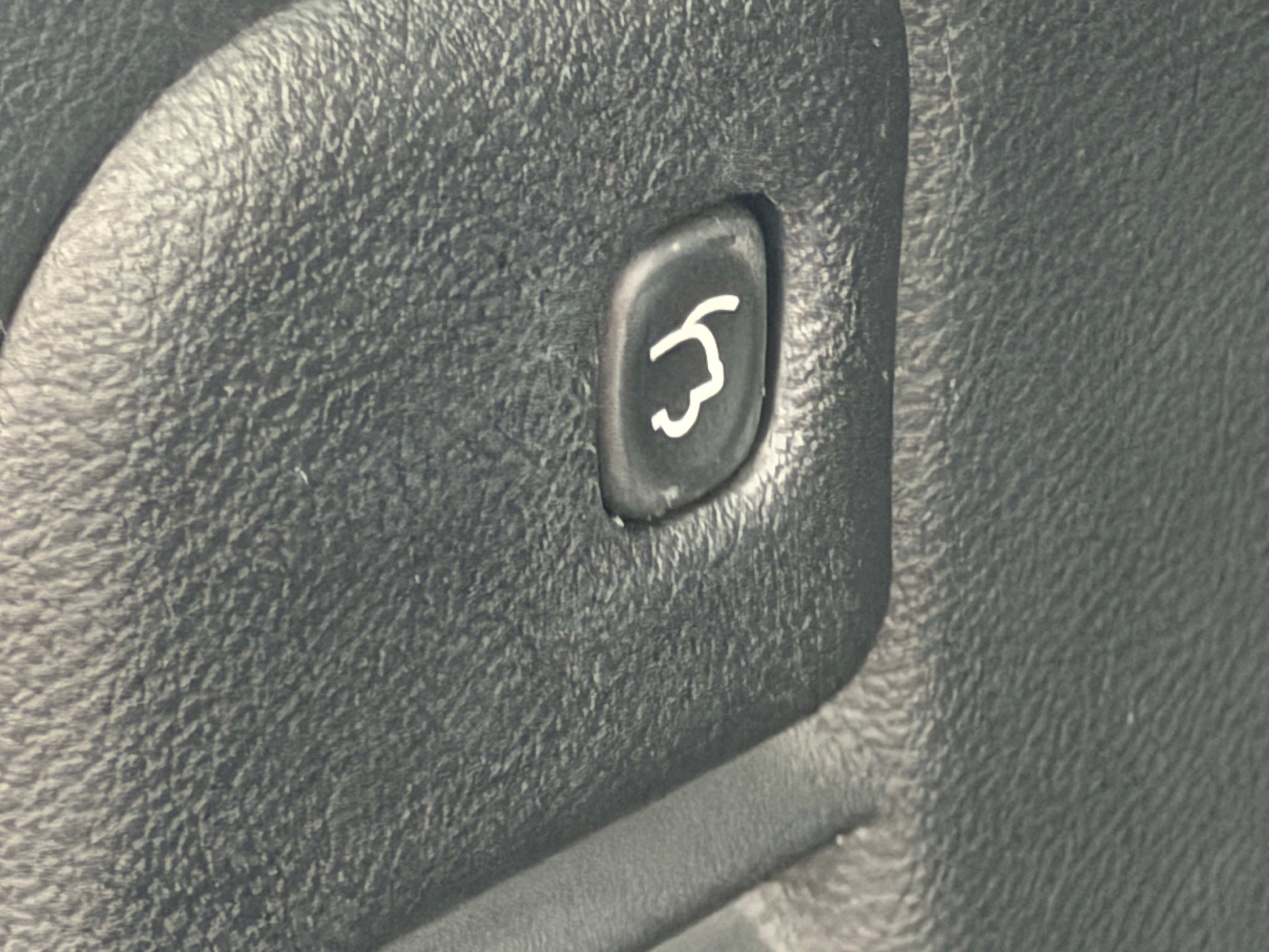 1C4RJEAG3JC430988