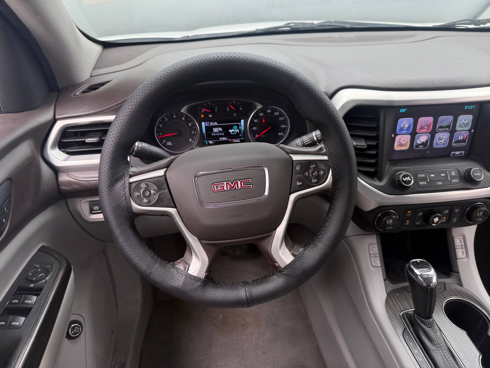 Thumbnail: 2017 GMC Acadia - 4