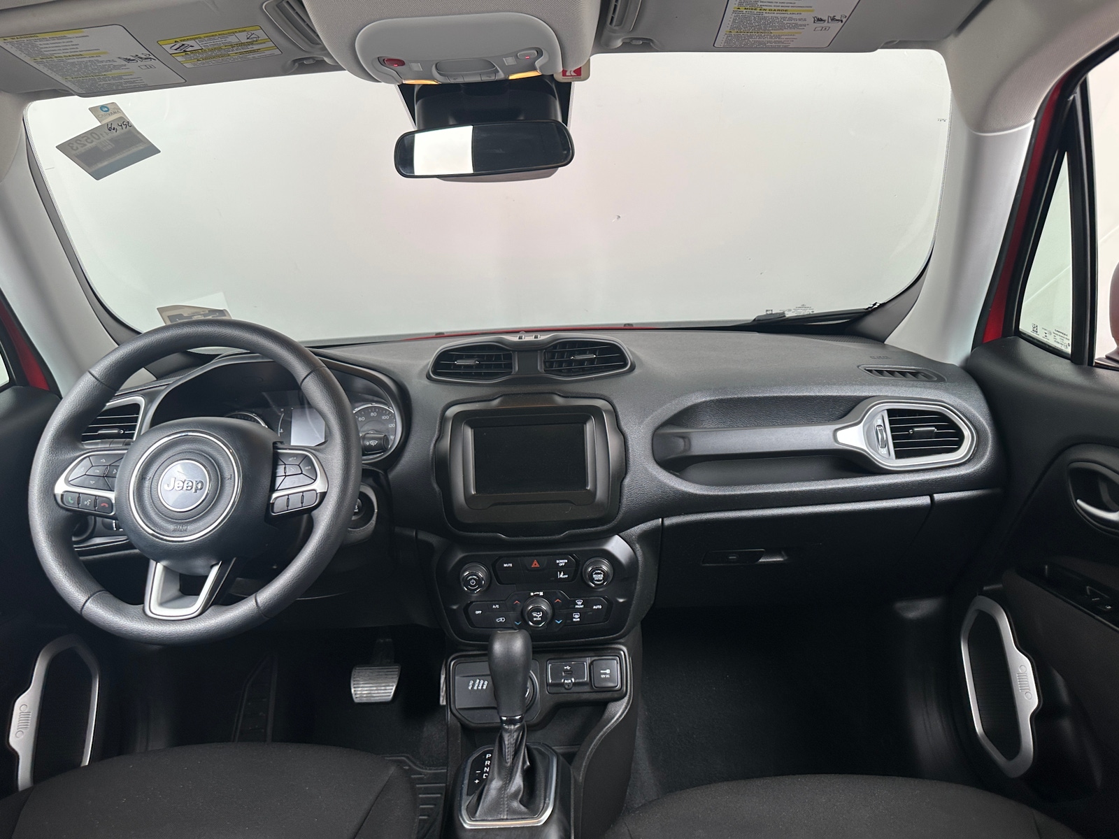 Thumbnail: 2021 Jeep Renegade - 3