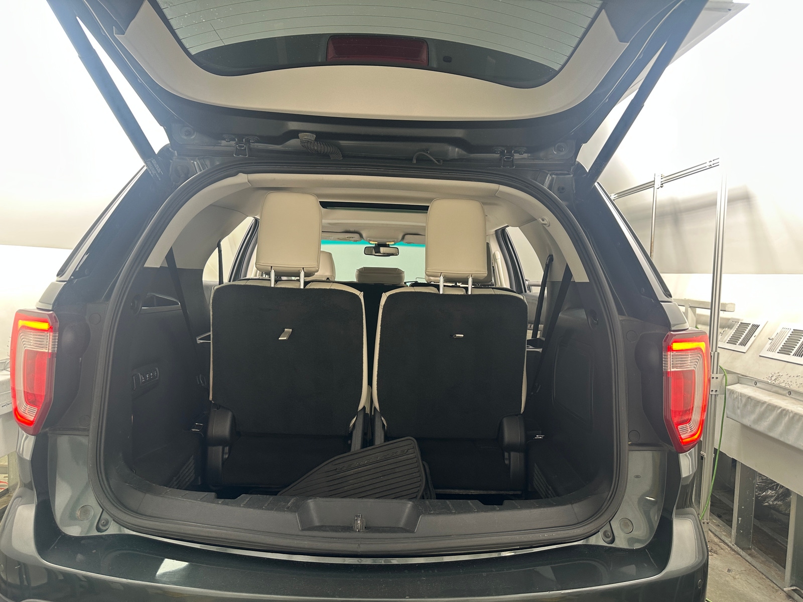 Thumbnail: 2016 Ford Explorer - 6