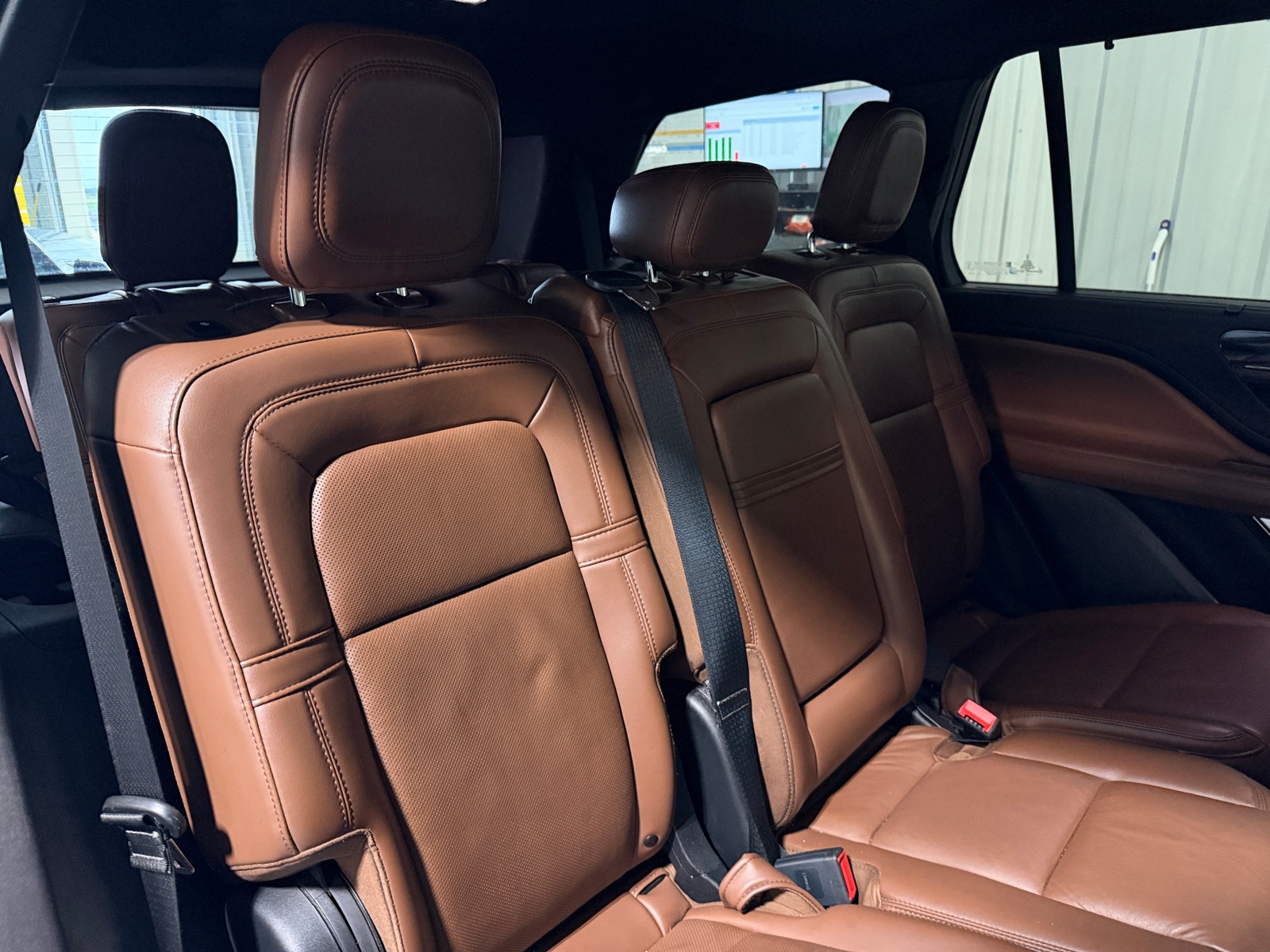 Thumbnail: 2022 Lincoln Aviator - 5