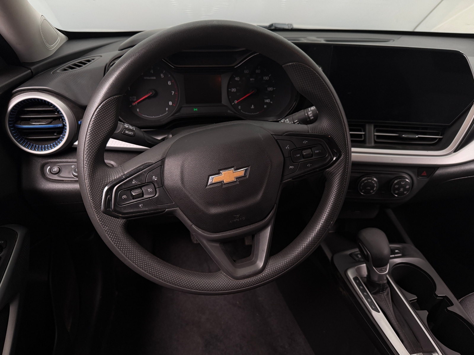 Thumbnail: 2024 Chevrolet Trax - 5