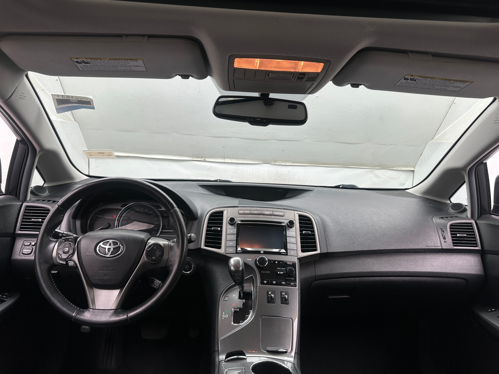 Thumbnail: 2015 Toyota Venza - 3