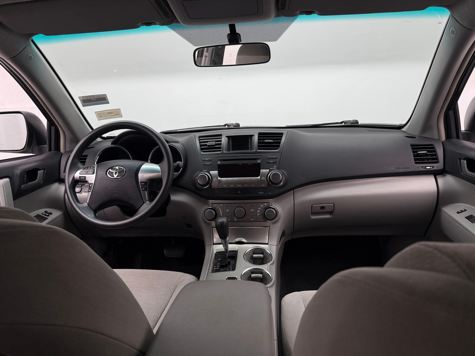 Thumbnail: 2011 Toyota Highlander - 3