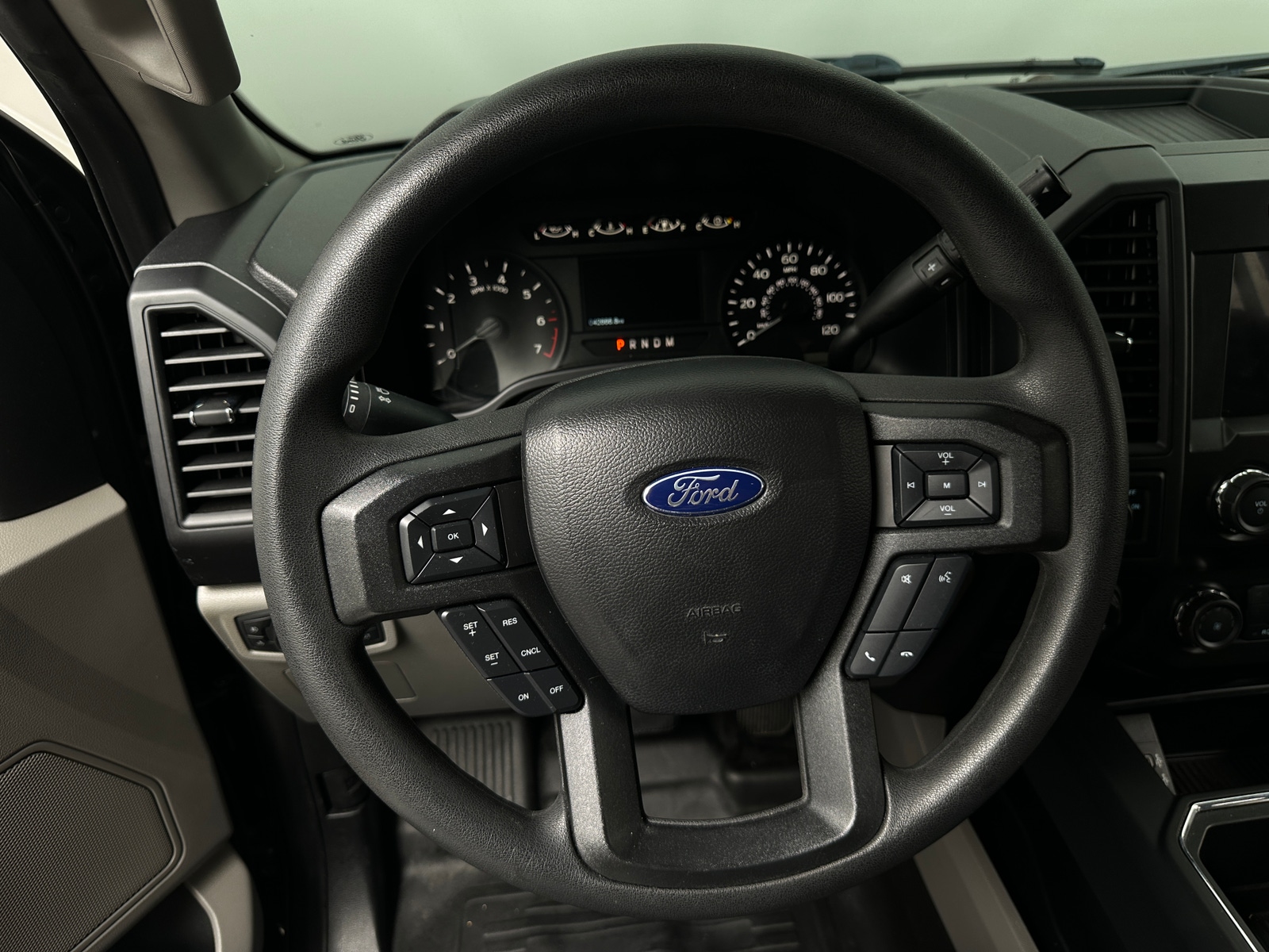 Thumbnail: 2020 Ford Econoline - 5