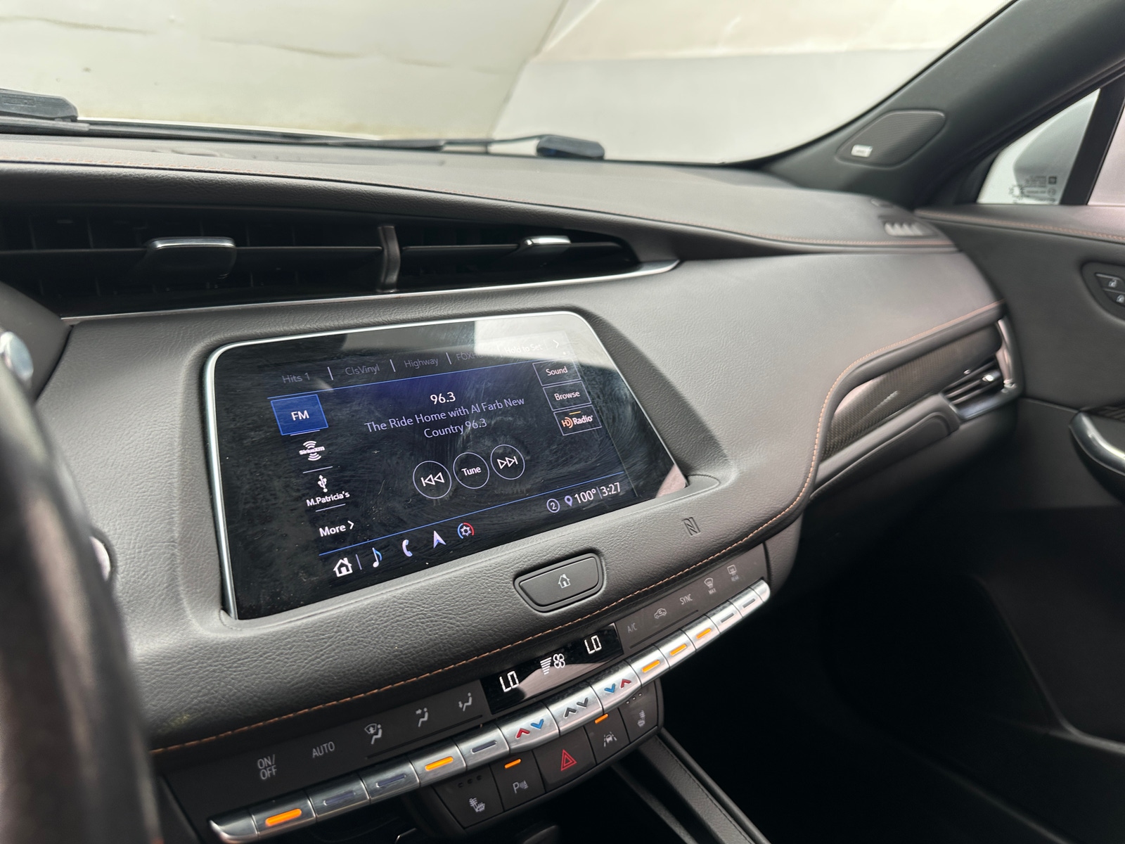 Thumbnail: 2020 Cadillac XT4 - 3