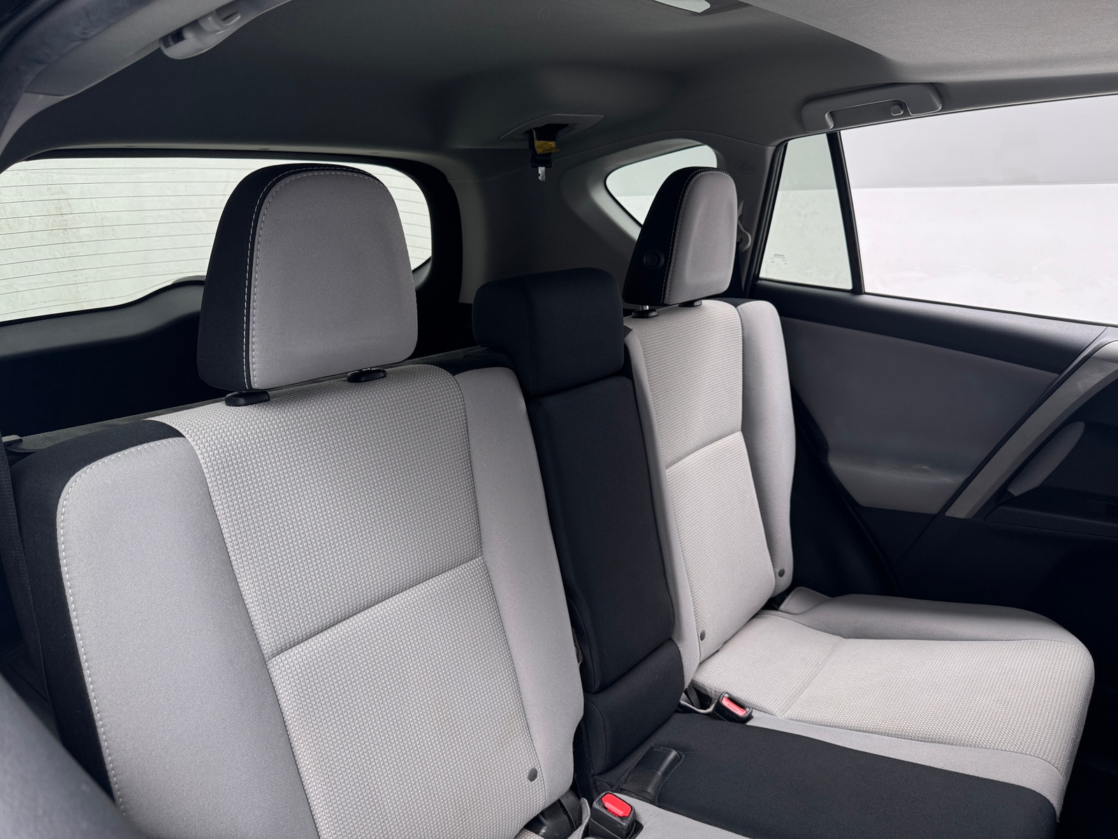 Thumbnail: 2017 Toyota RAV4 - 6