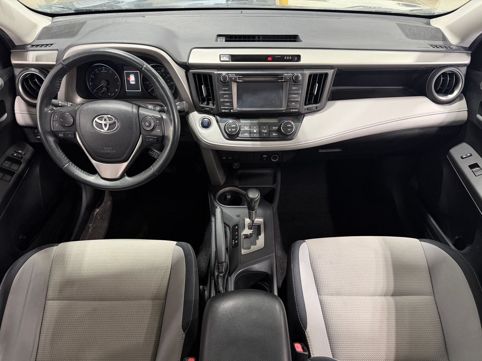 Thumbnail: 2017 Toyota RAV4 - 3