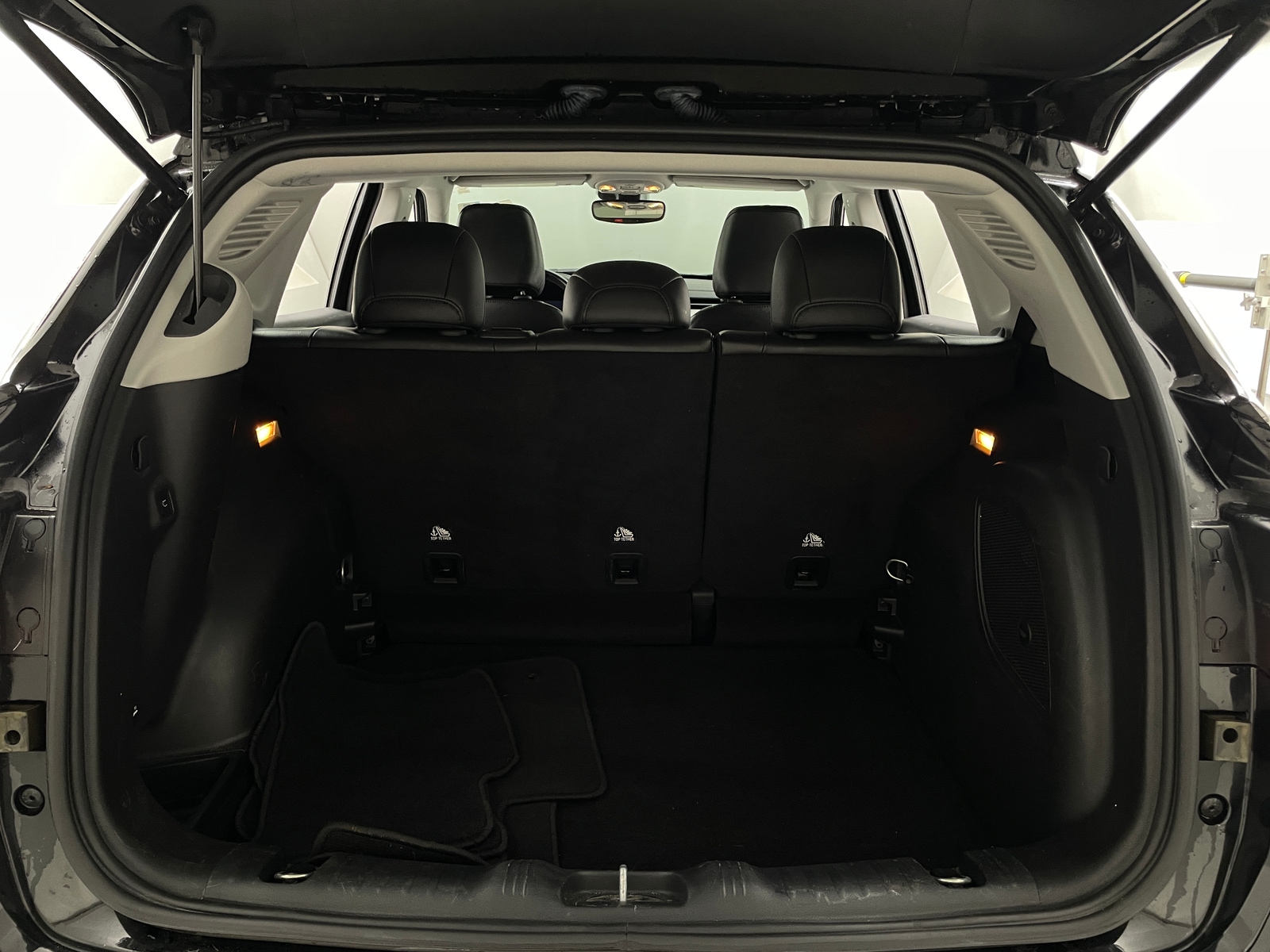 Thumbnail: 2022 Jeep Compass - 6