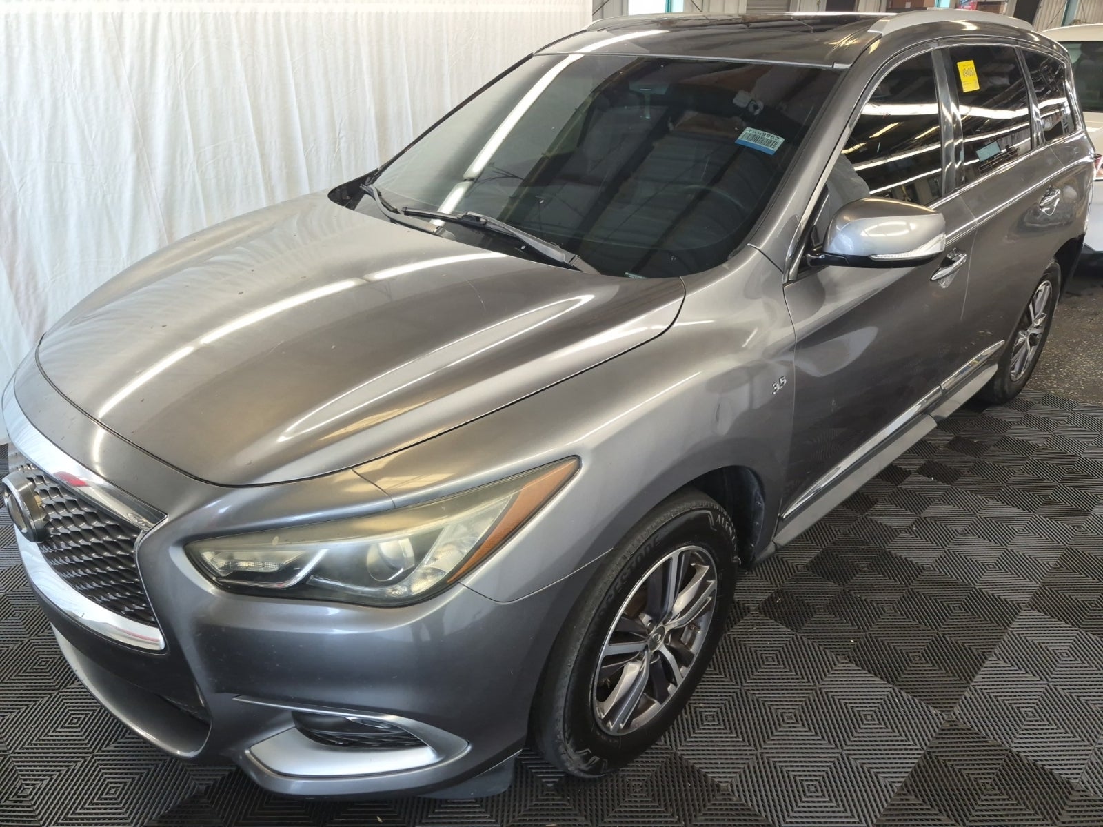 2016 Infiniti QX60 Base