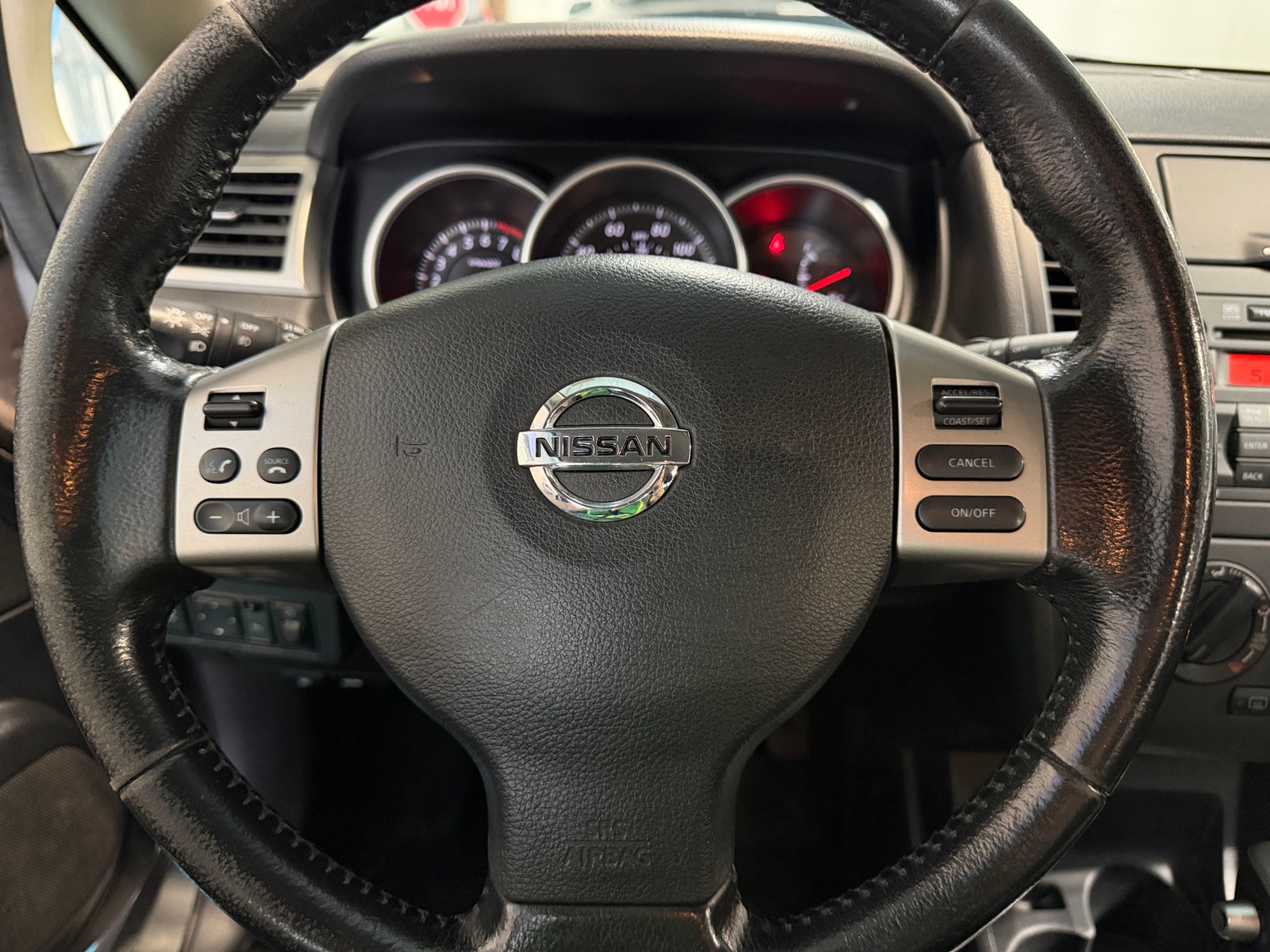 Thumbnail: 2012 Nissan Versa - 5
