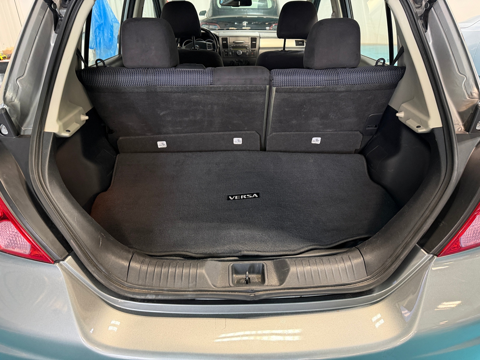 Thumbnail: 2012 Nissan Versa - 7