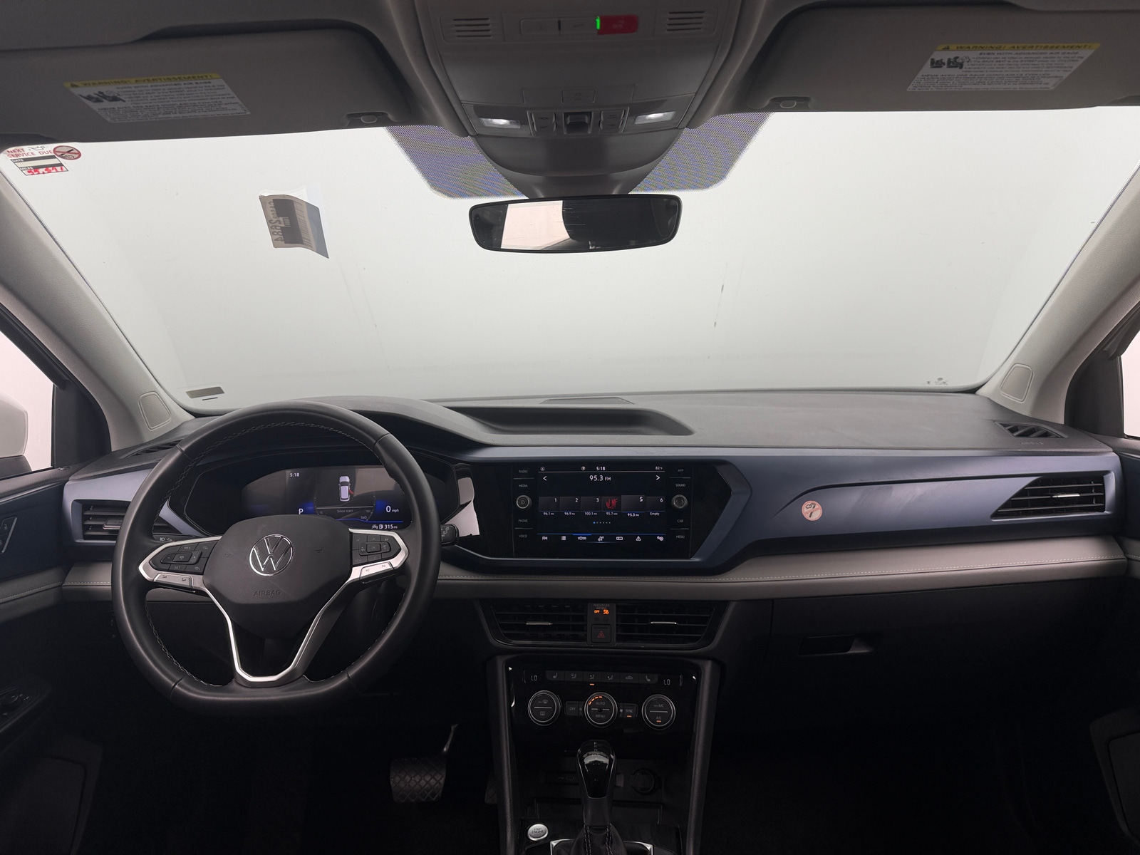 Thumbnail: 2024 Volkswagen Taos - 3