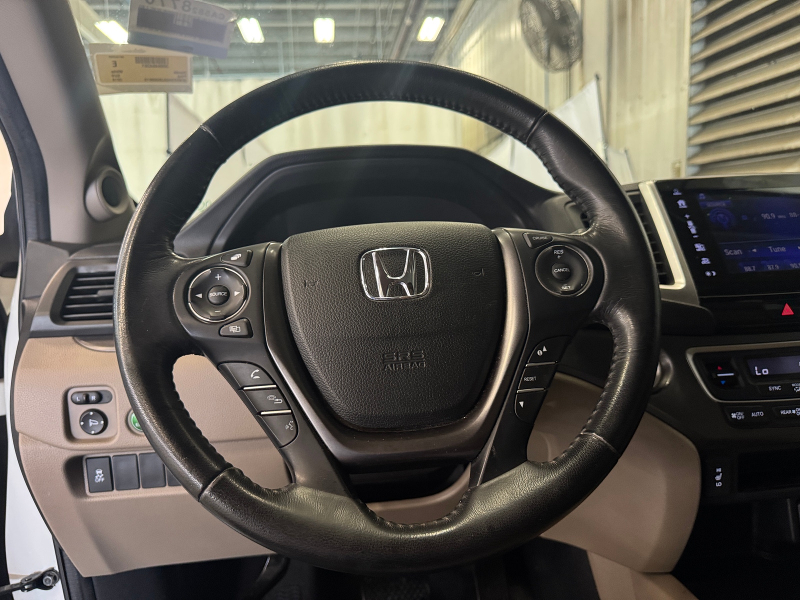 Thumbnail: 2018 Honda Pilot - 4