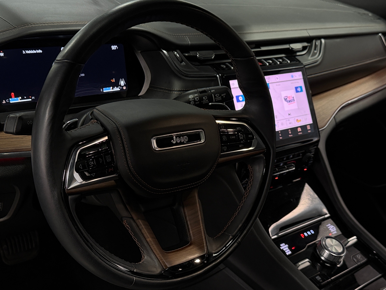 Thumbnail: 2025 Jeep Grand Cherokee - 4