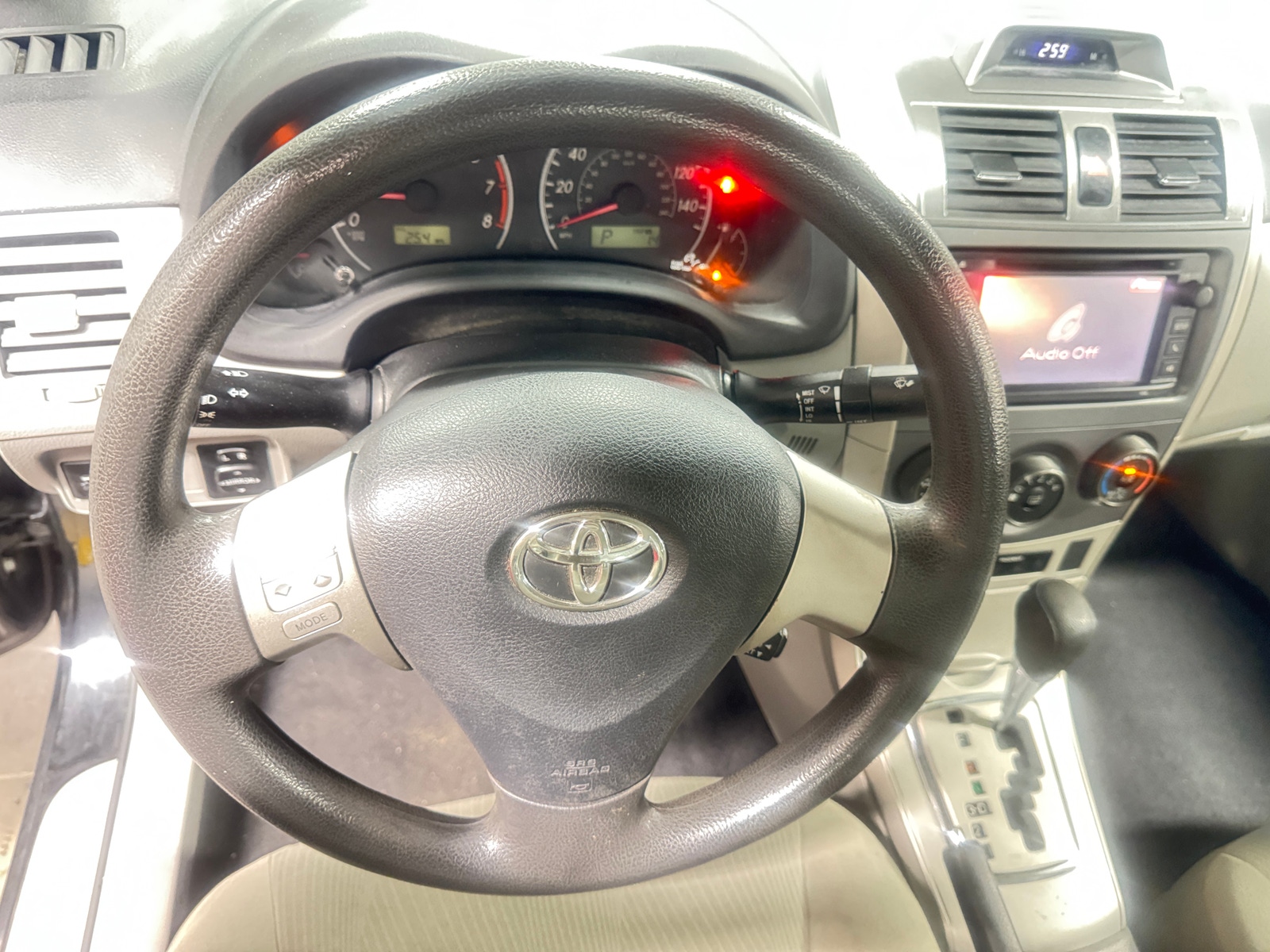 Thumbnail: 2013 Toyota Corolla - 5