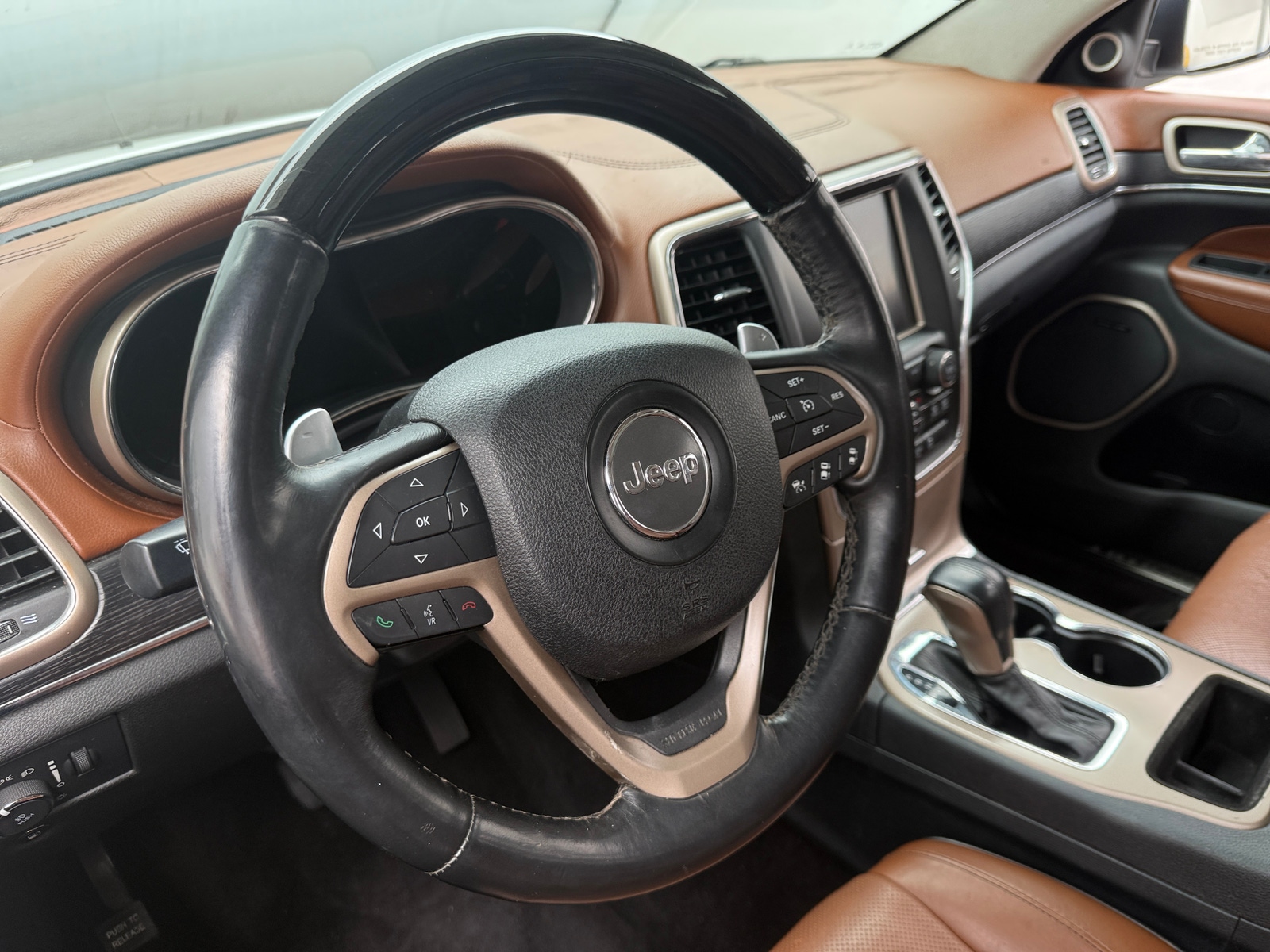 Thumbnail: 2016 Jeep Grand Cherokee - 4