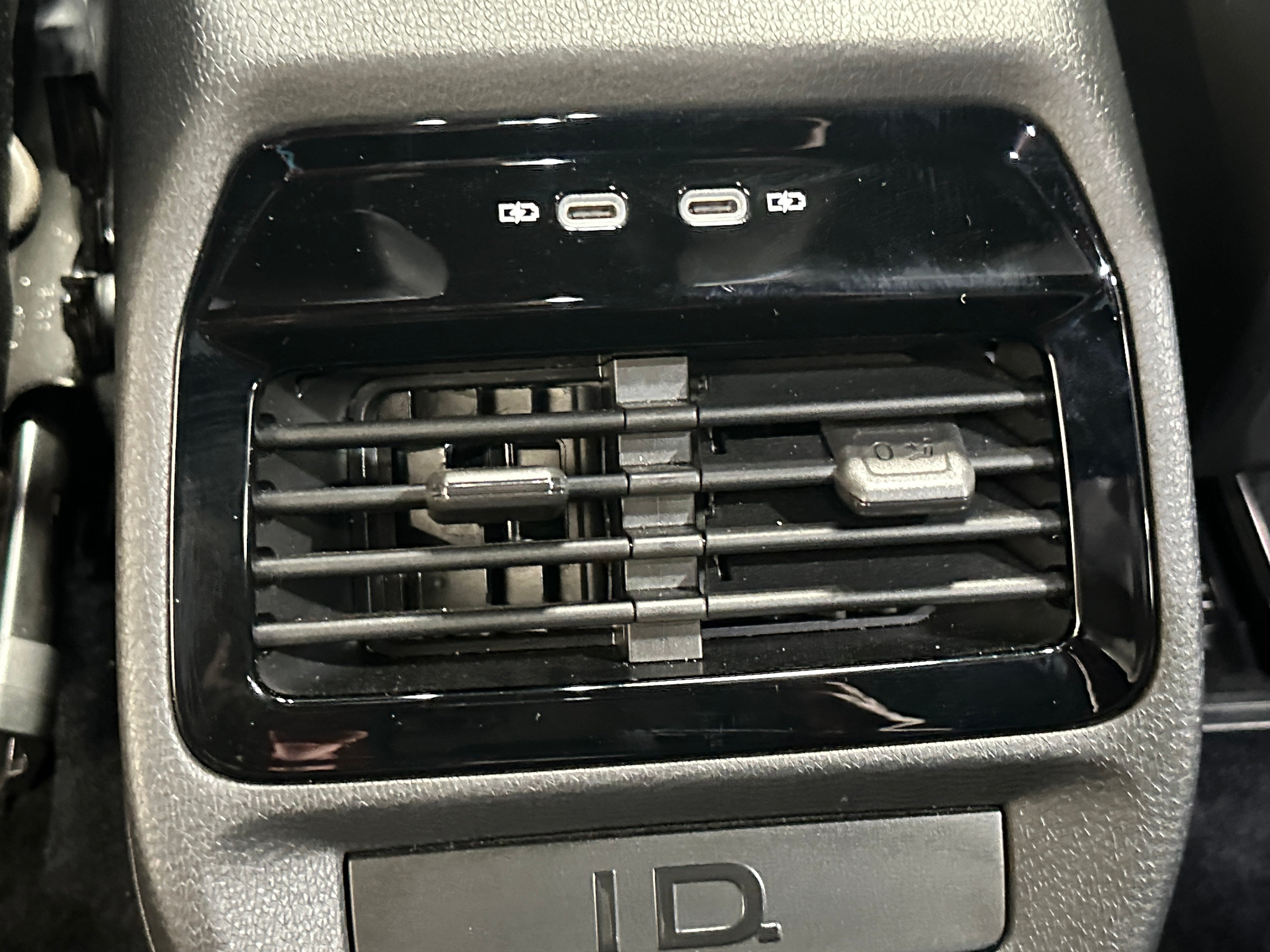 2021 Volkswagen ID.4 PRO