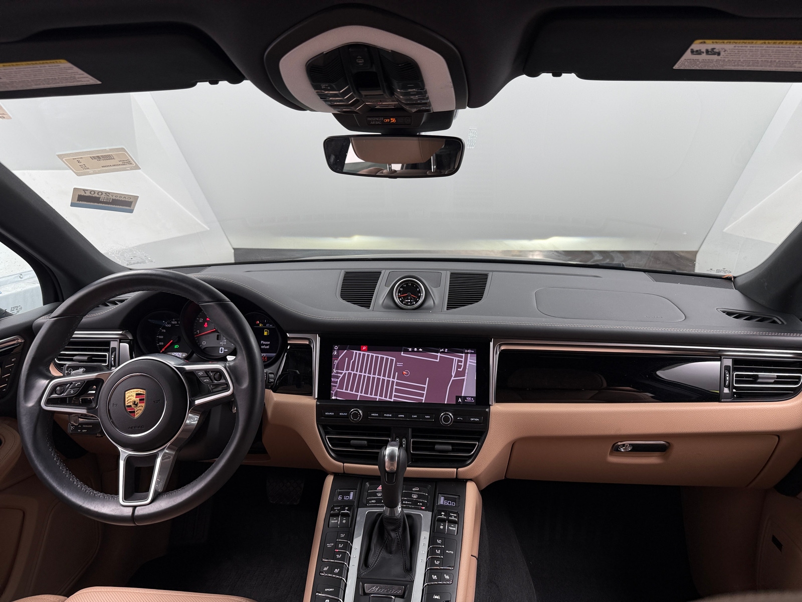 Thumbnail: 2021 Porsche Macan - 3
