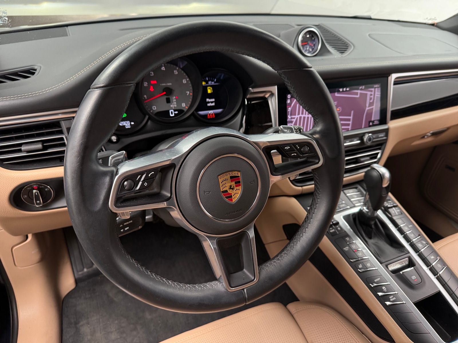 Thumbnail: 2021 Porsche Macan - 5