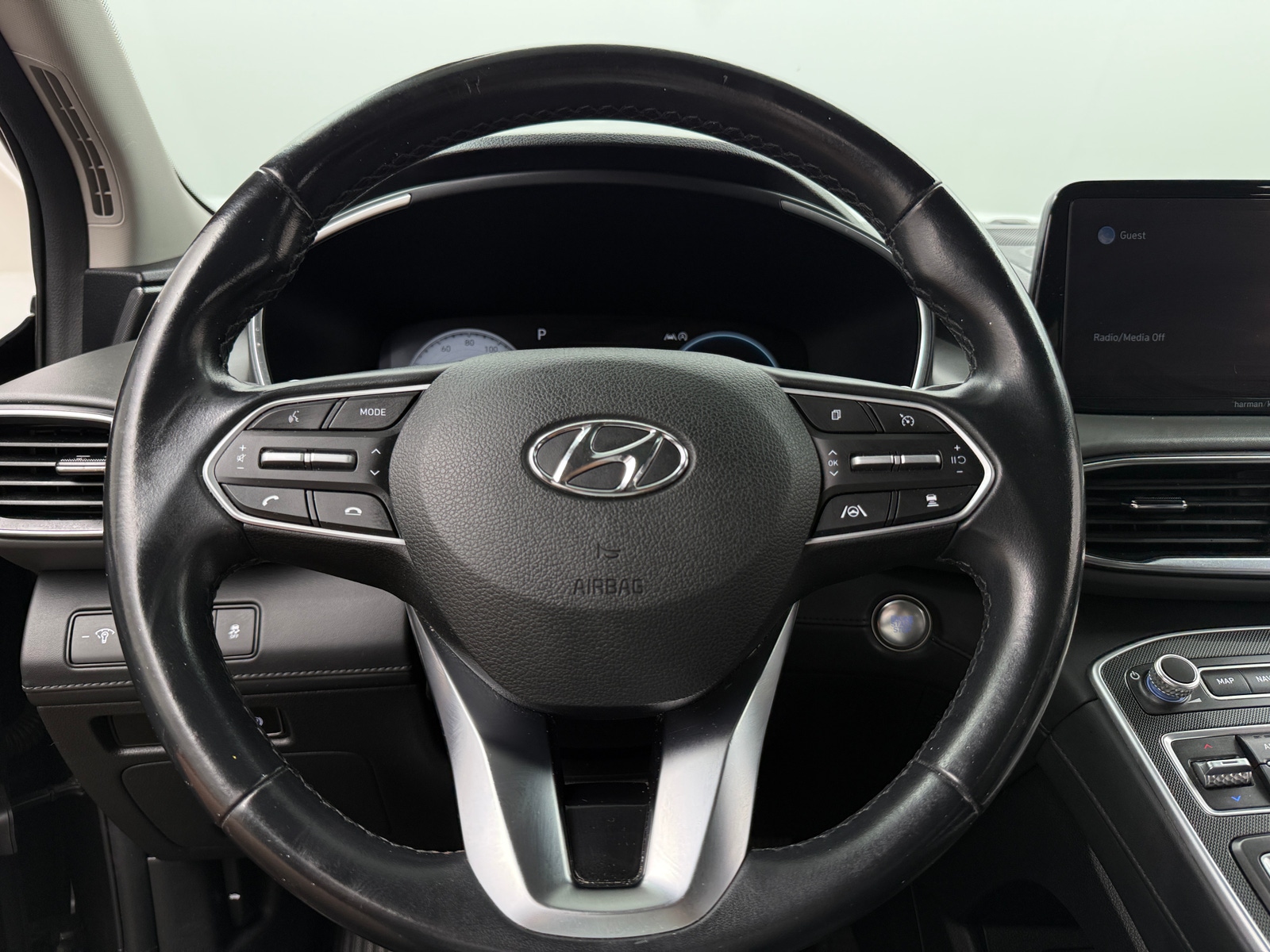 Thumbnail: 2022 Hyundai Santa Fe - 4